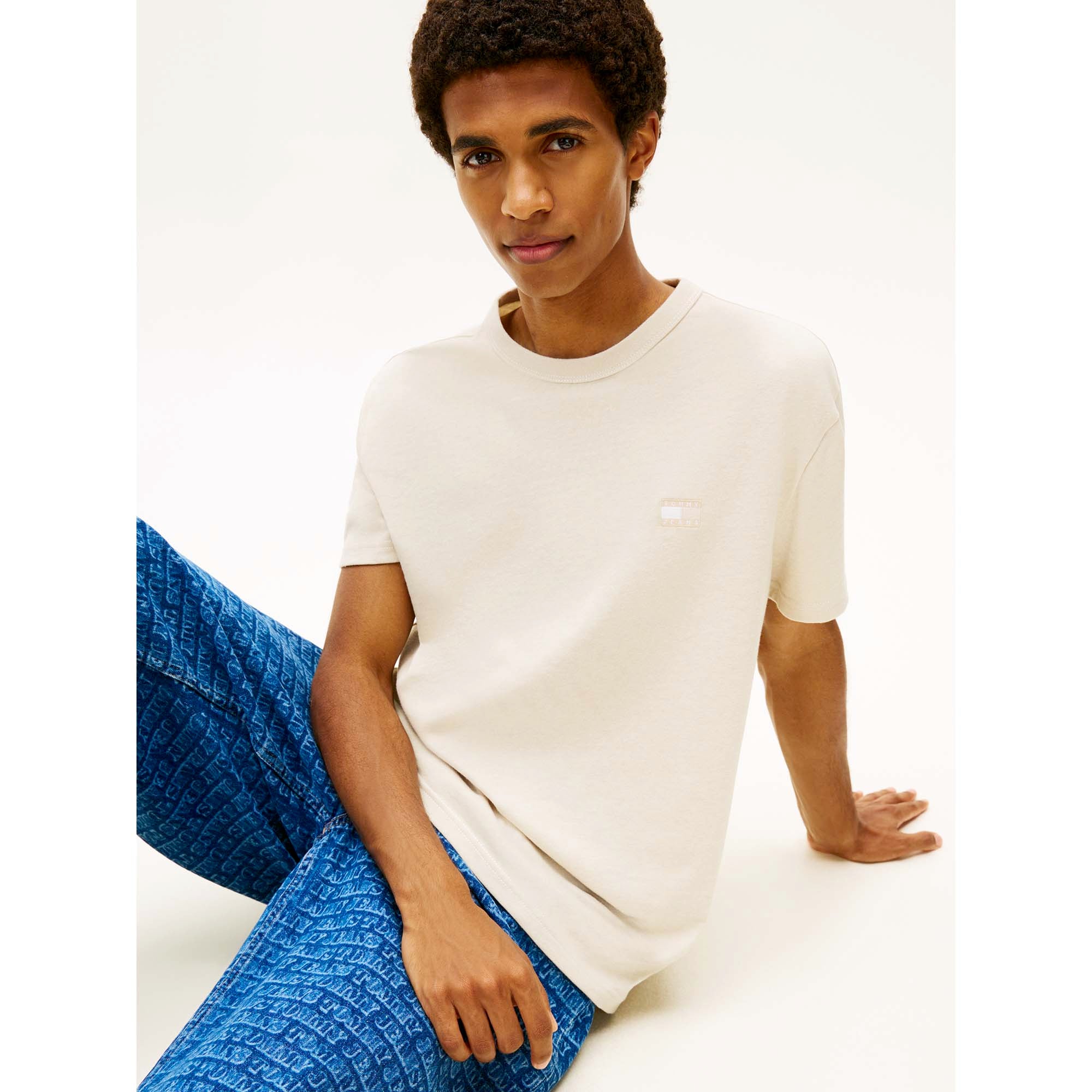 TJM_REG_BADGE_TEE_EX_DM0DM22667_YBH_Image_4