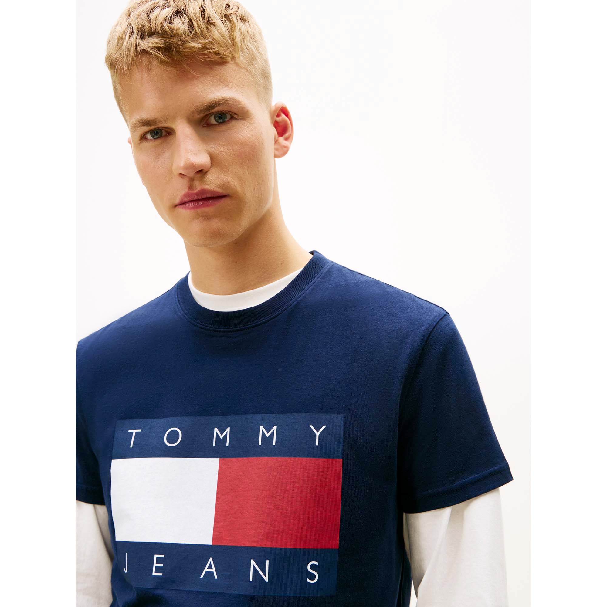 TJM_REG_BIG_FLAG_SS_DM0DM22645_C1G_Image_4