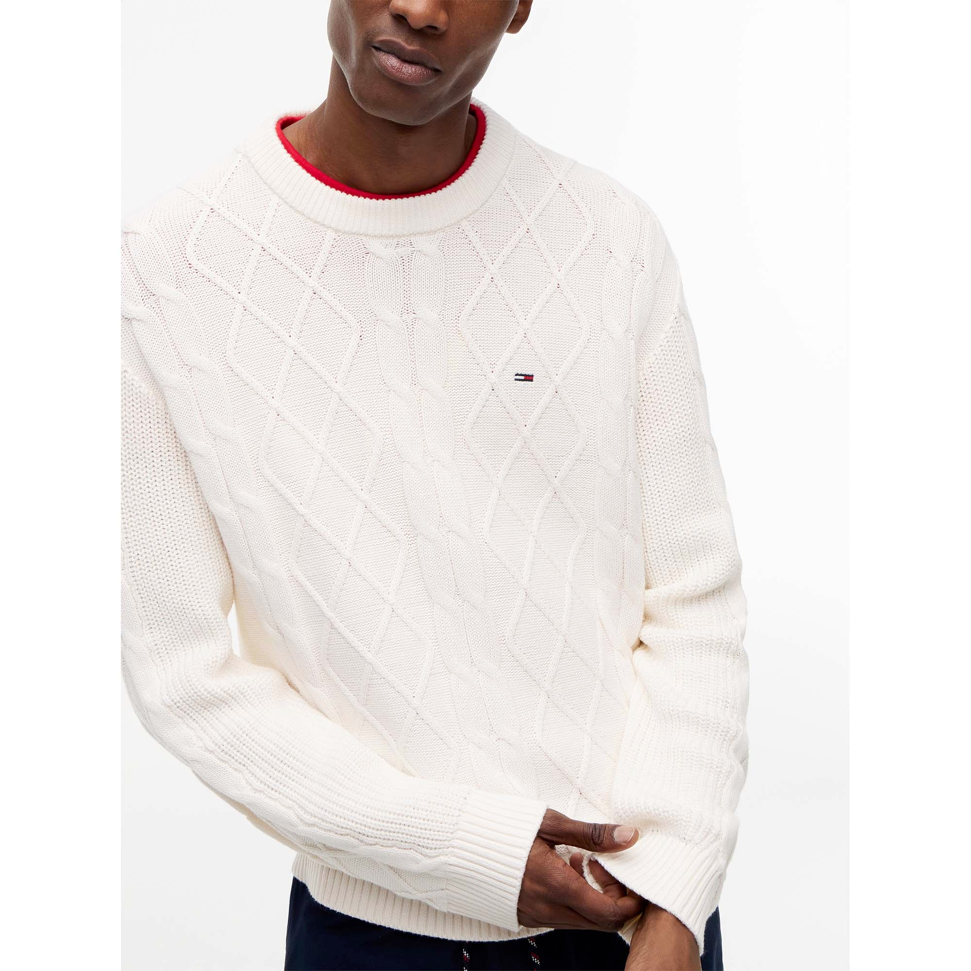 TJM_REG_CABLE_KNIT_S_DM0DM23405_YBH_Image_5