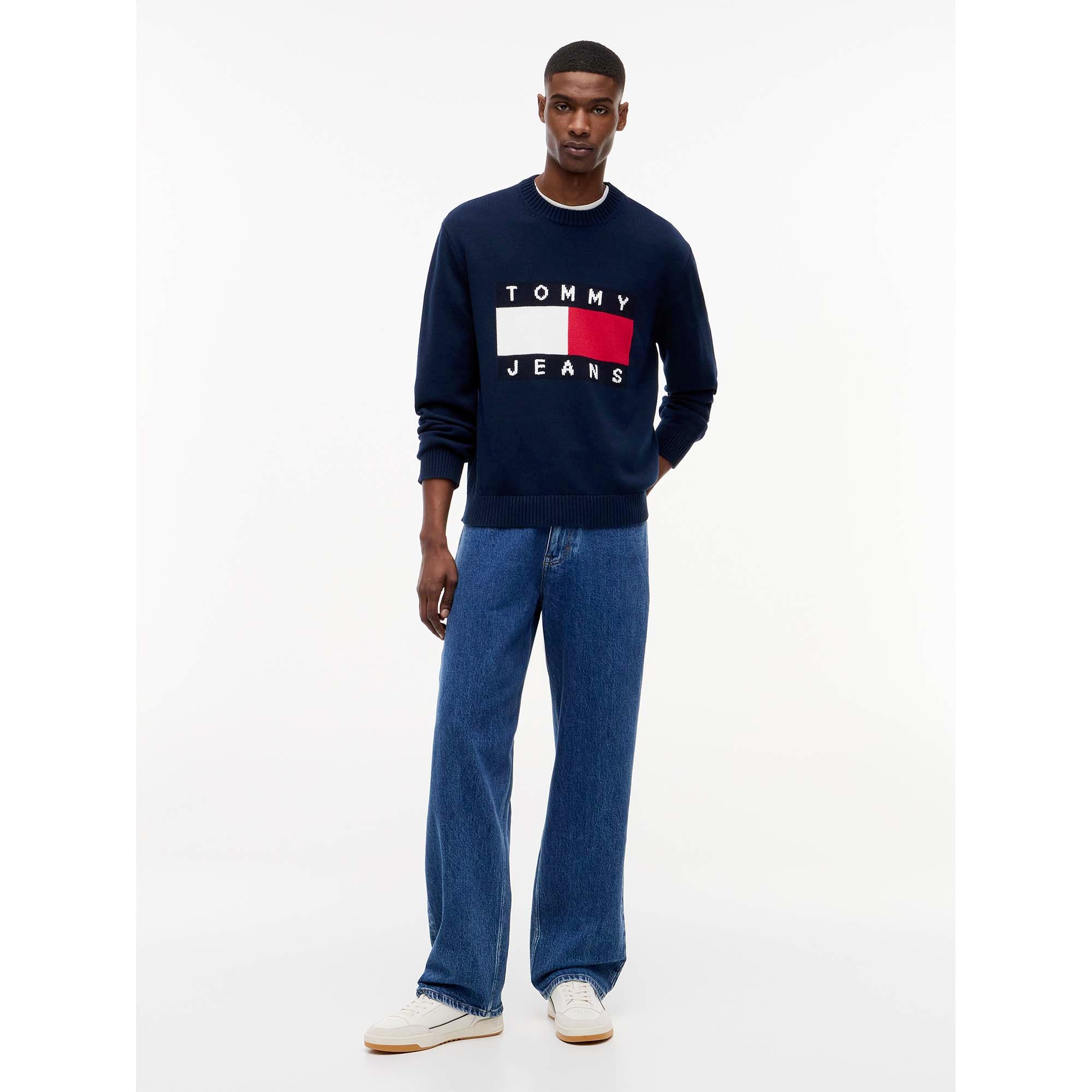 TJM_REG_FLAG_SWEATER_DM0DM23413_C1G_Image_5