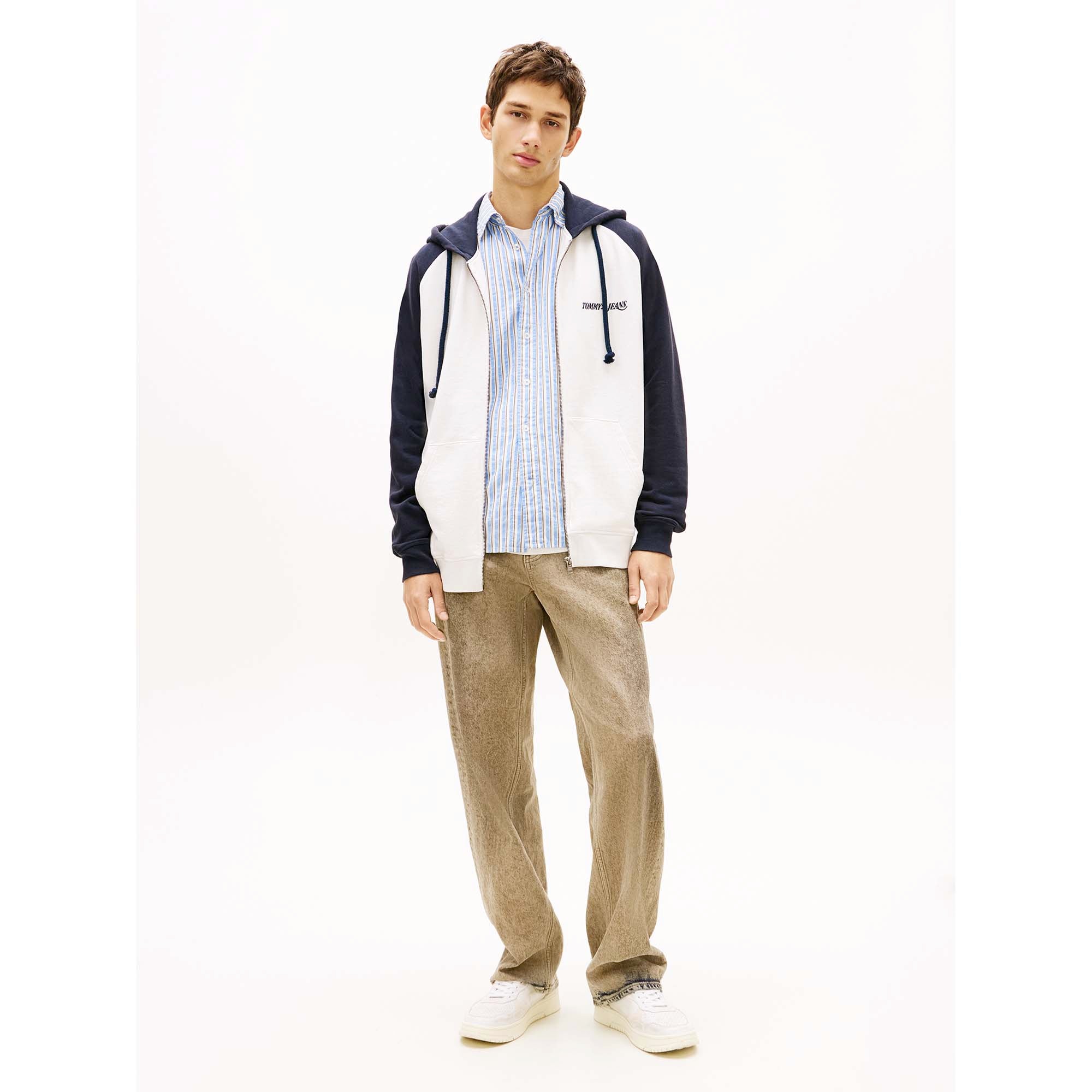 TJM_REG_LA_FZ_HOODIE_DM0DM22692_C1G_Image_5