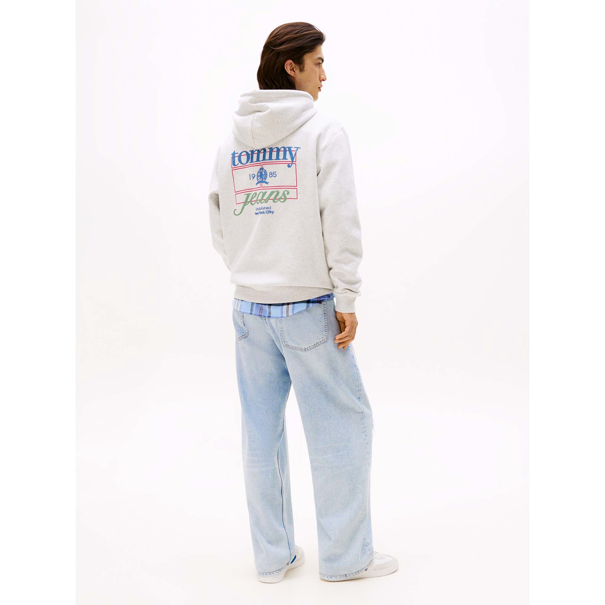 TJM_REG_WASHED_CREST_DM0DM22085_P09_Image_3