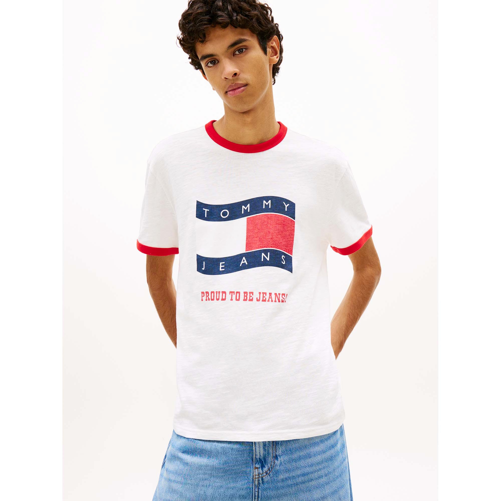 TJM_REG_WAVING_FLAG_DM0DM22537_YBL_Image_2