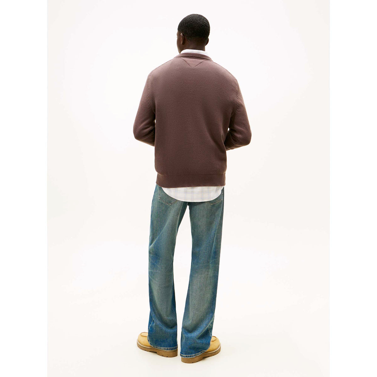 TJM_SLIM_ESS_SWEATER_DM0DM21787_GW1_Image_3