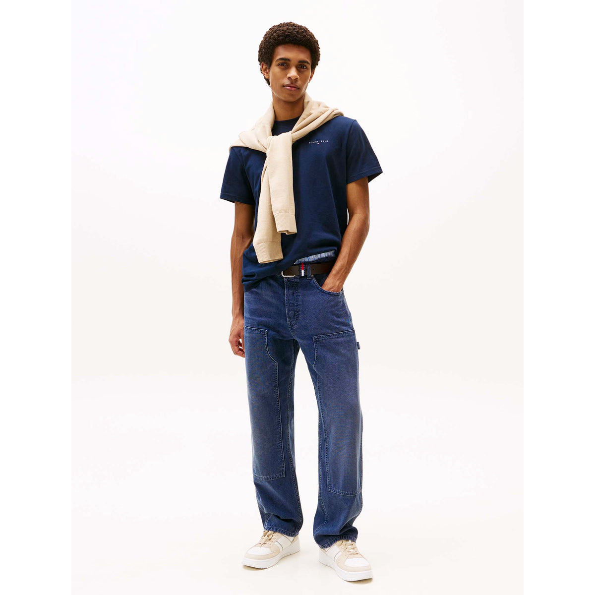 TJM_SLIM_LINEAR_CHES_DM0DM21780_C1G_Image_4