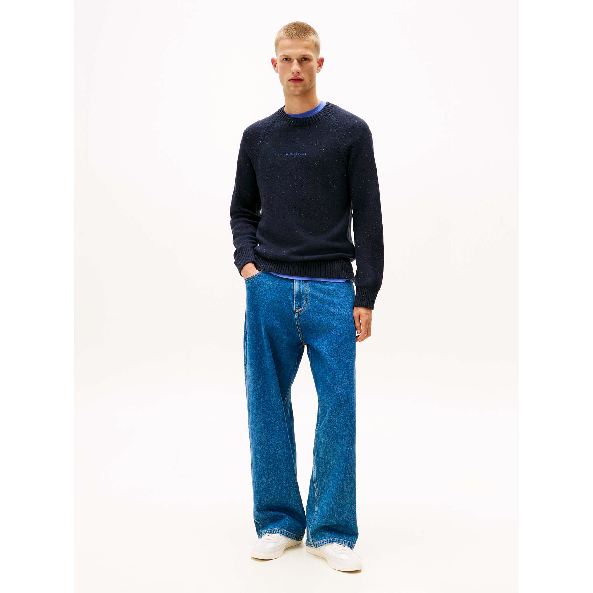 TJM_SLIM_LINEAR_RAGL_DM0DM22097_C1G_Image_5
