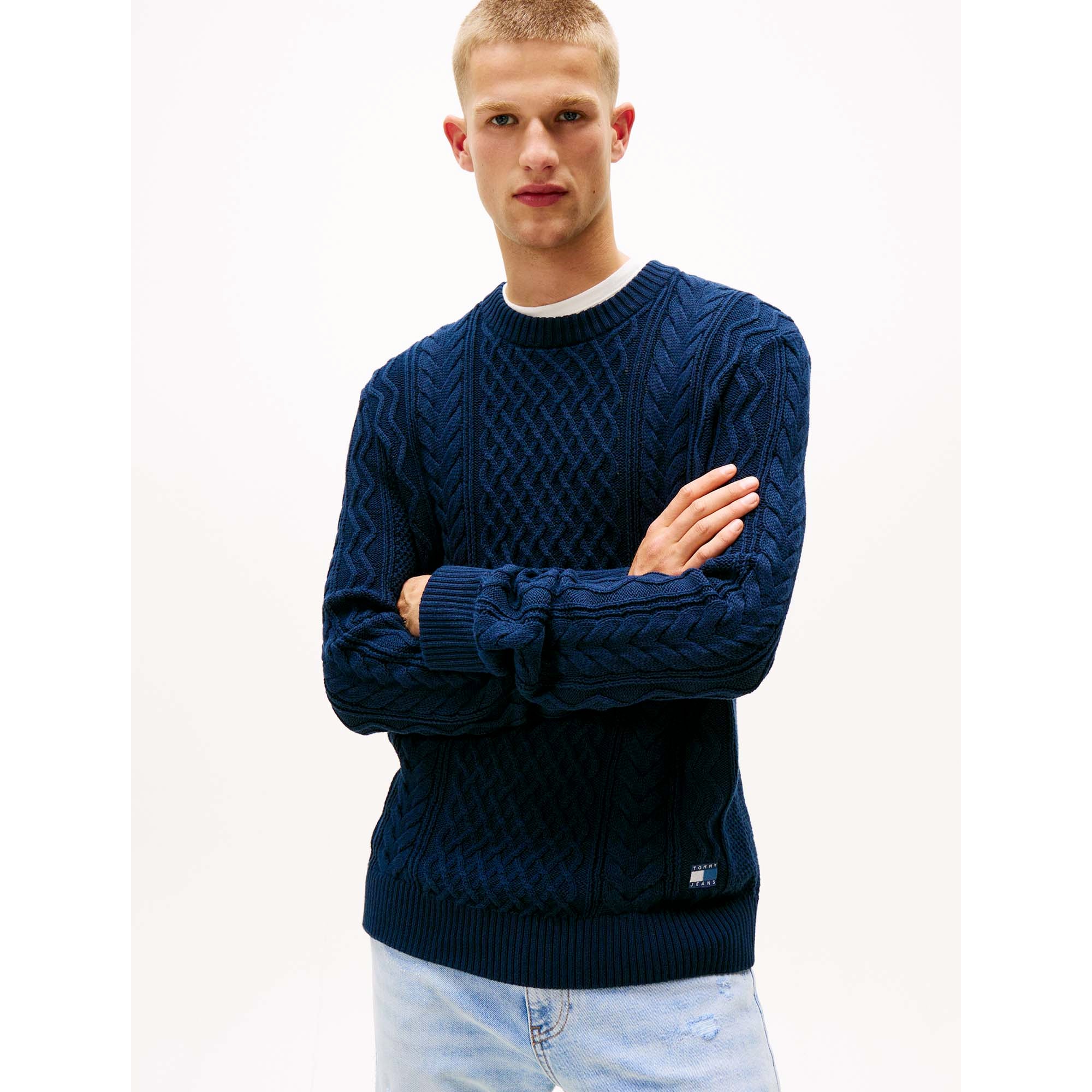 TJM_SLM_BADGE_CABLE_DM0DM22101_0GY_Image_2