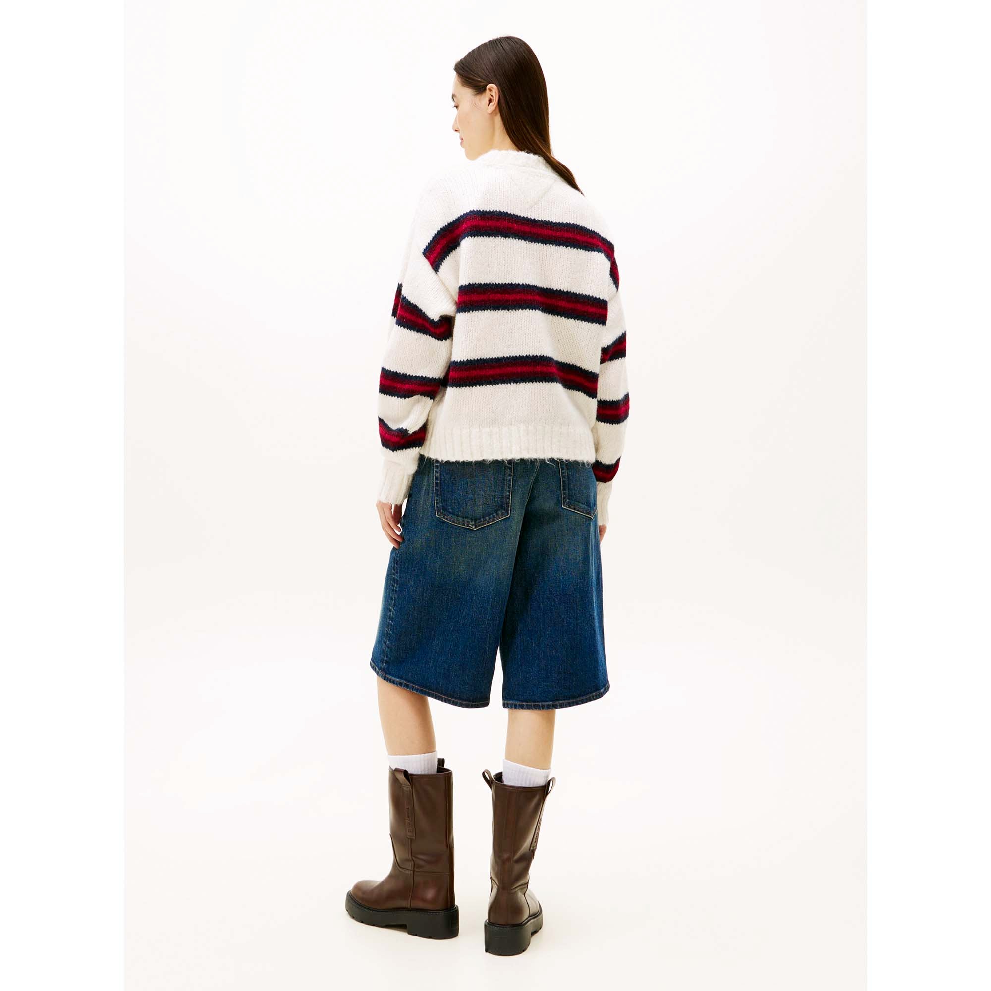 TJW_BADGE_STRIPE_FLU_DW0DW21679_YBH_Image_3