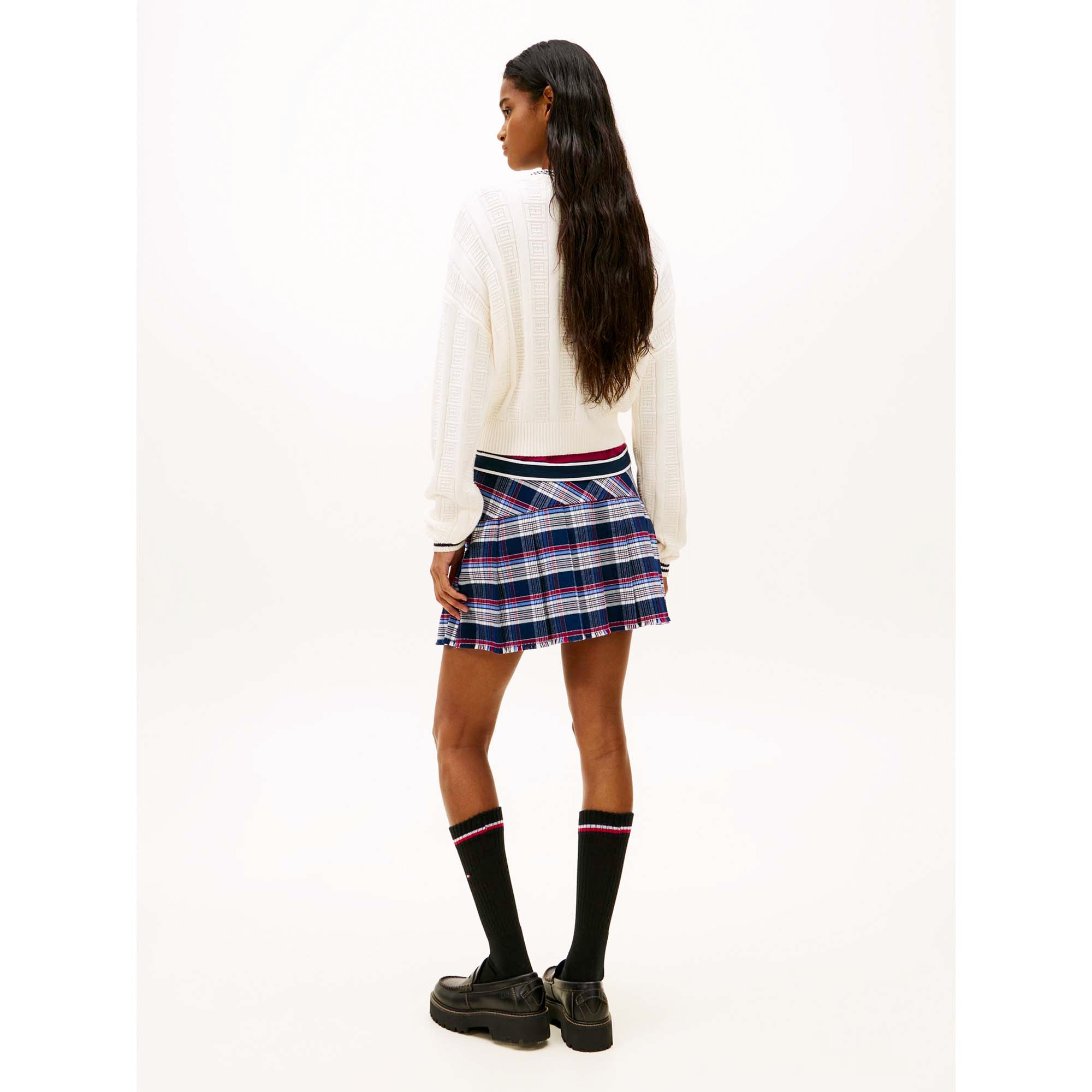 TJW_BOXY_FLAG_CABLE_DW0DW22025_YBH_Image_3