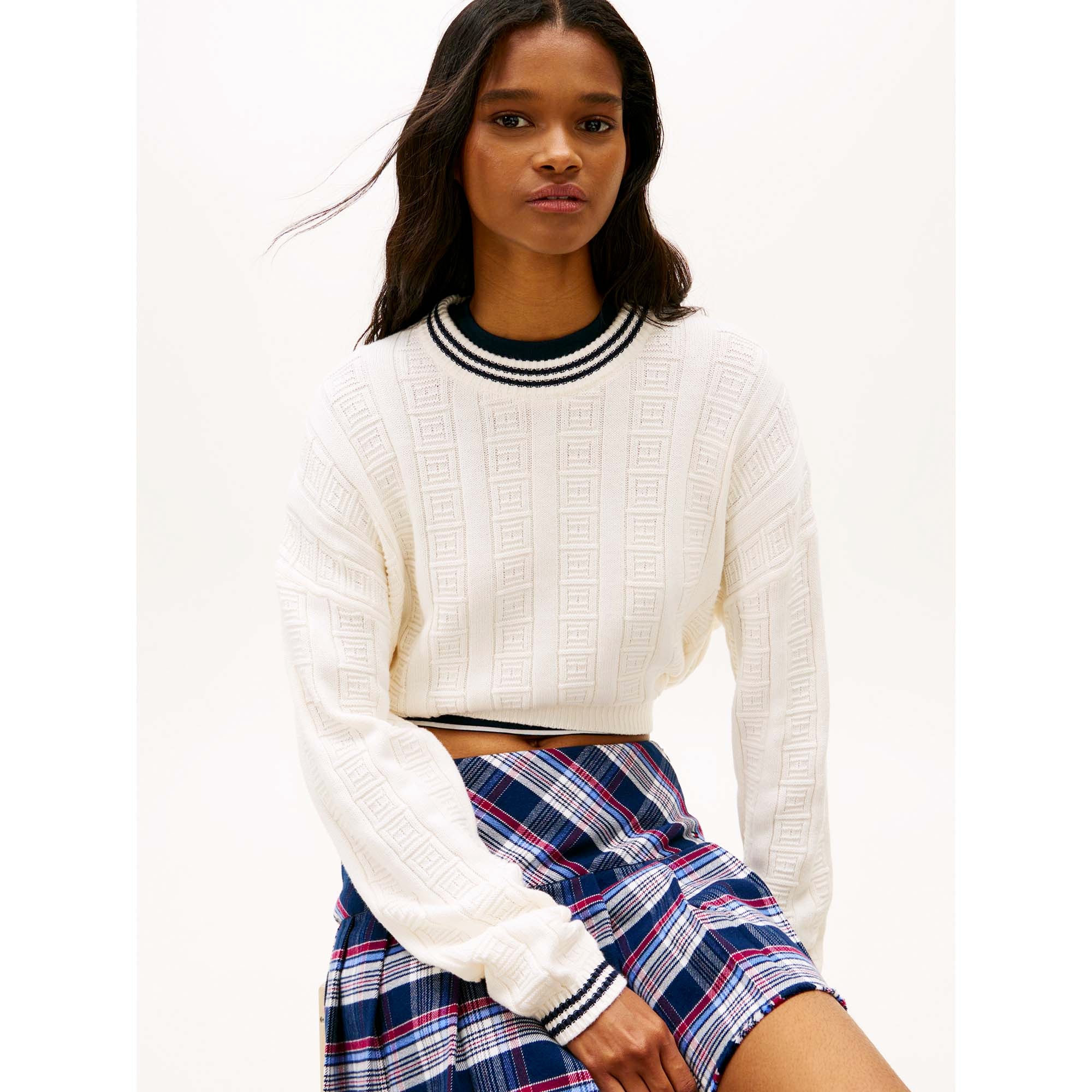 TJW_BOXY_FLAG_CABLE_DW0DW22025_YBH_Image_4