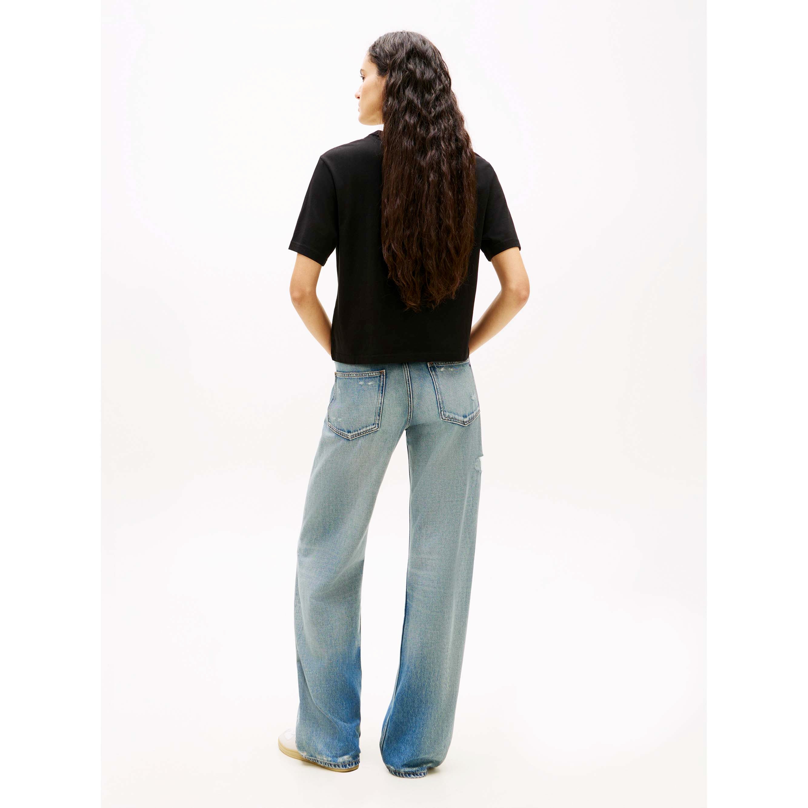 TJW_BXY_BADGE_TEE_EX_DW0DW22202_BDS_Image_3