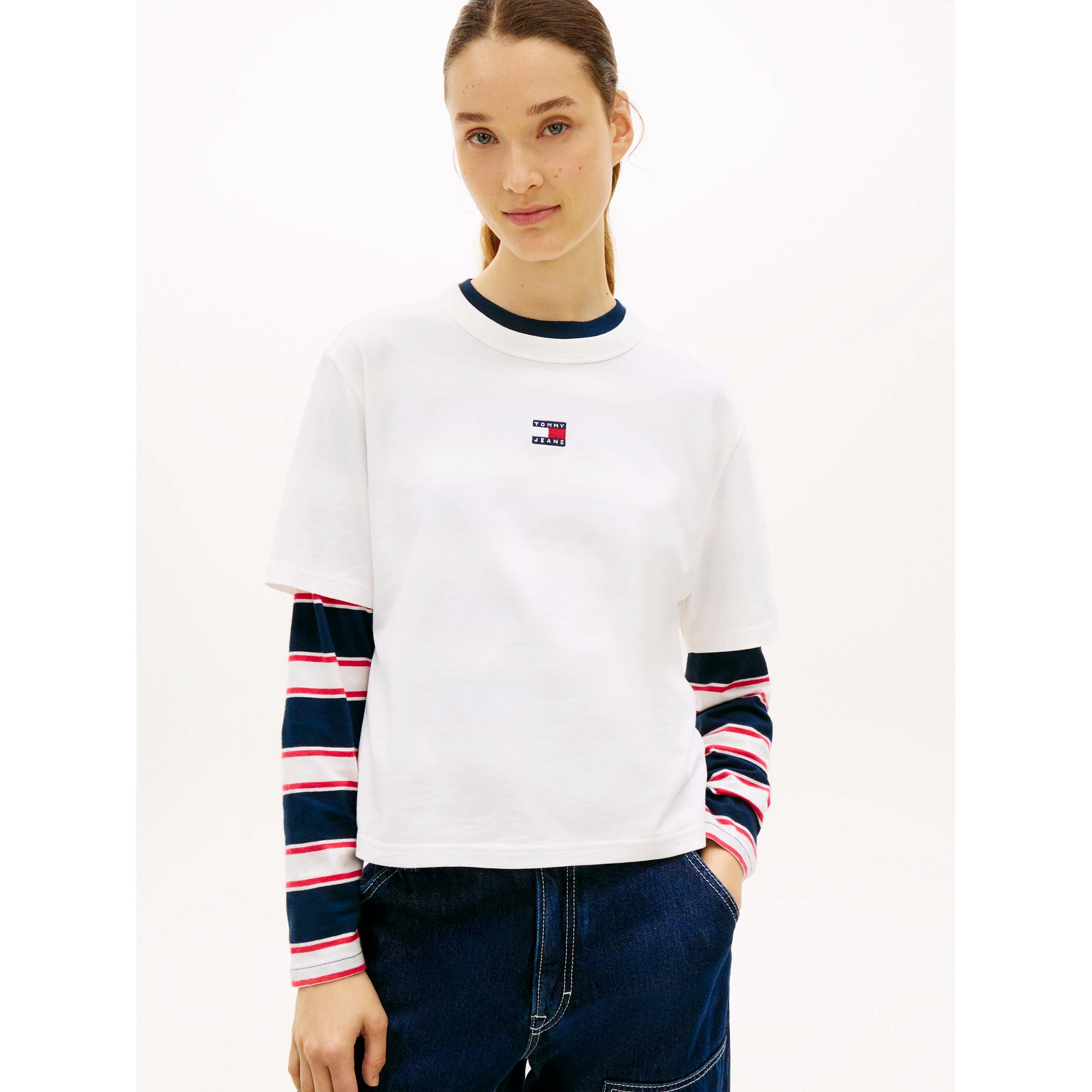 TJW_BXY_BADGE_TEE_EX_DW0DW22202_YBL_Image_2