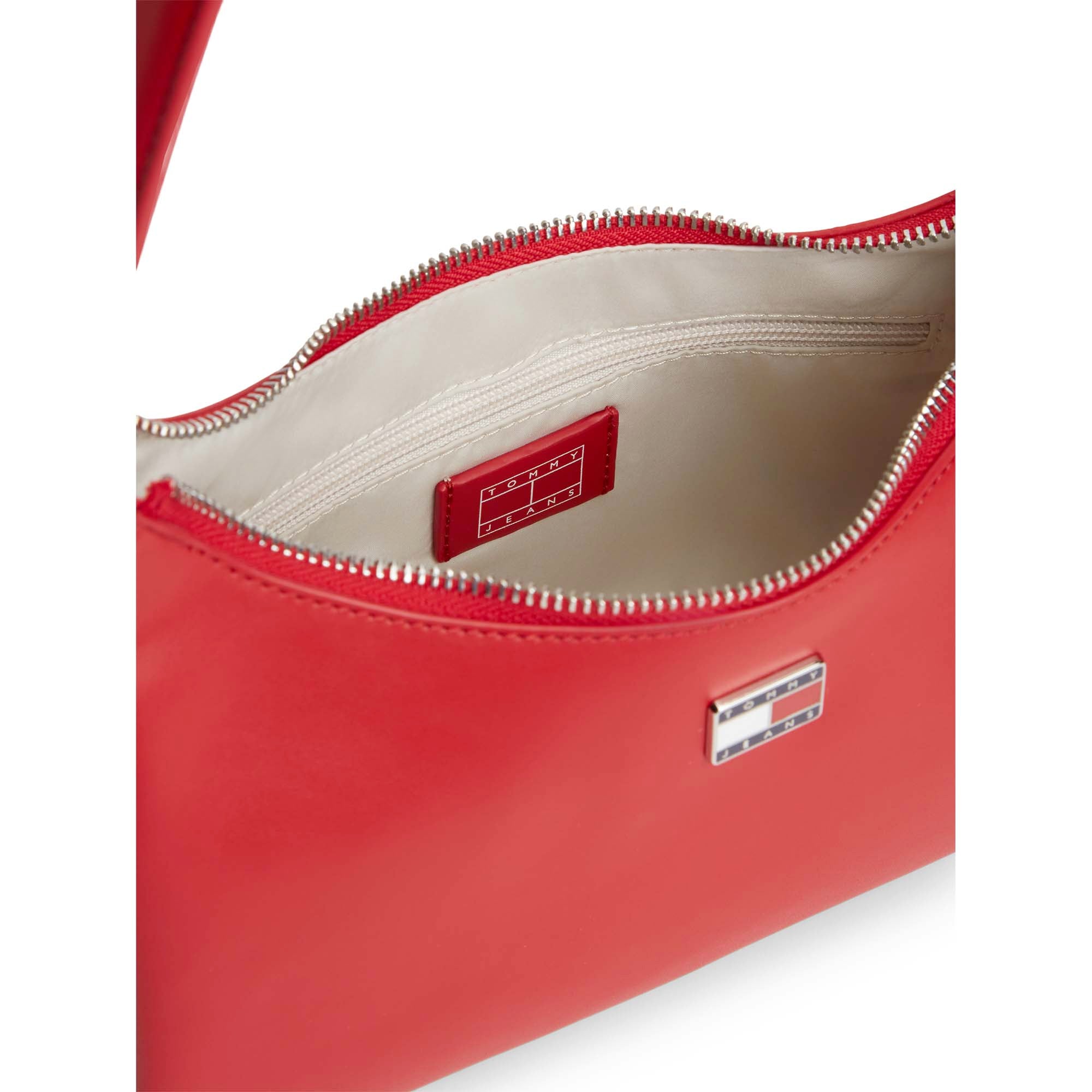 TJW_CITY_CHARM_SHOULDER_BAG_AW0AW18458_XLE_Image_3