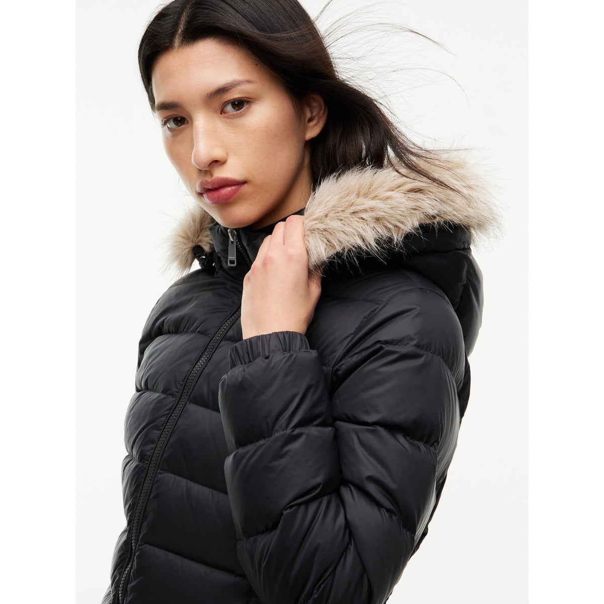 TJW_ESSENTIAL_HOODED_DW0DW18864_BDS_Image_6
