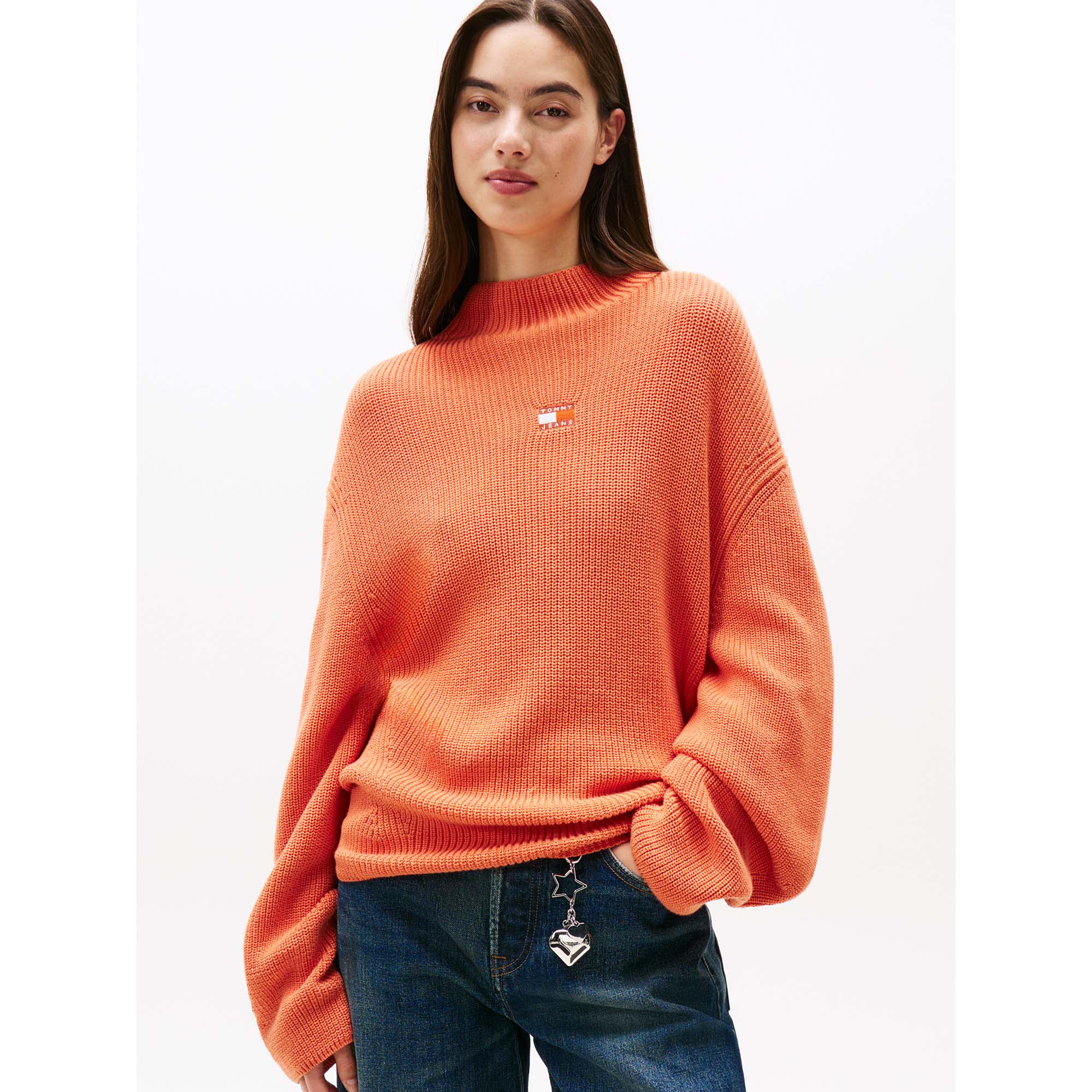 TJW_MOCKNECK_BADGE_S_DW0DW21676_SCU_Image_2