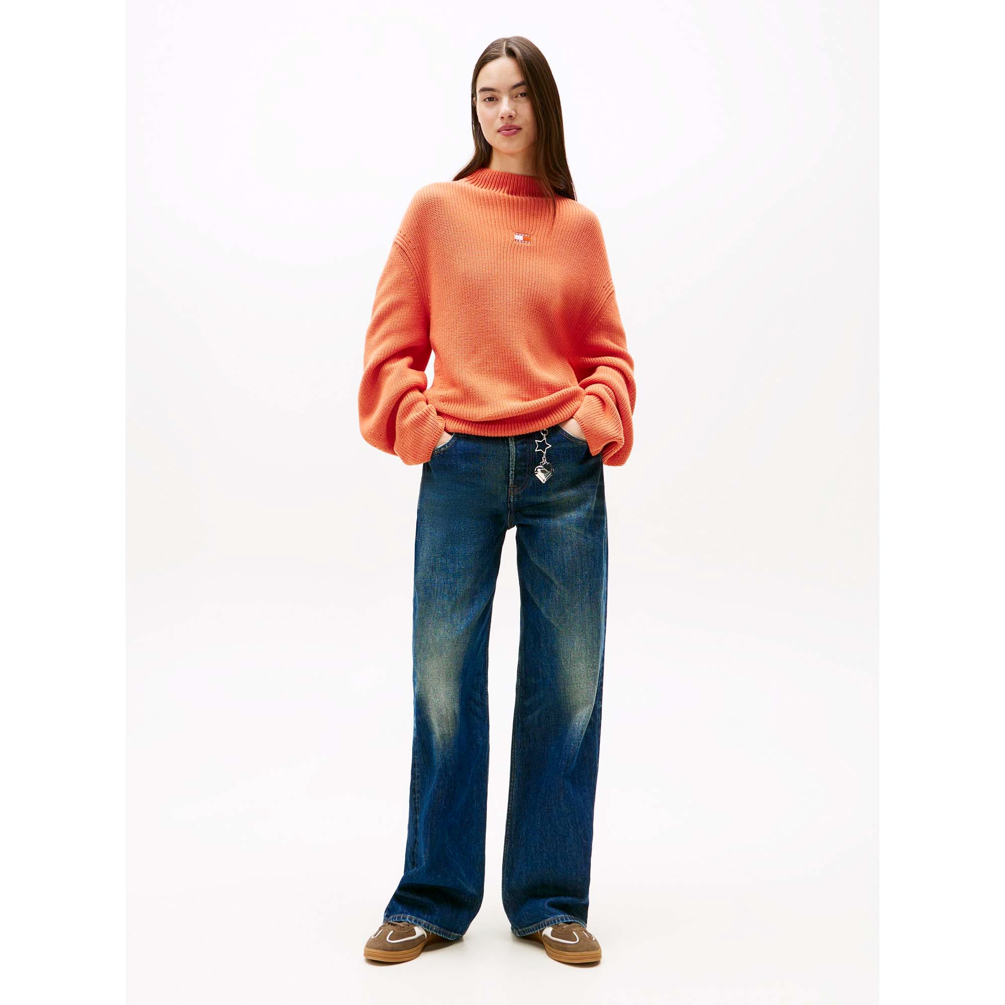 TJW_MOCKNECK_BADGE_S_DW0DW21676_SCU_Image_5