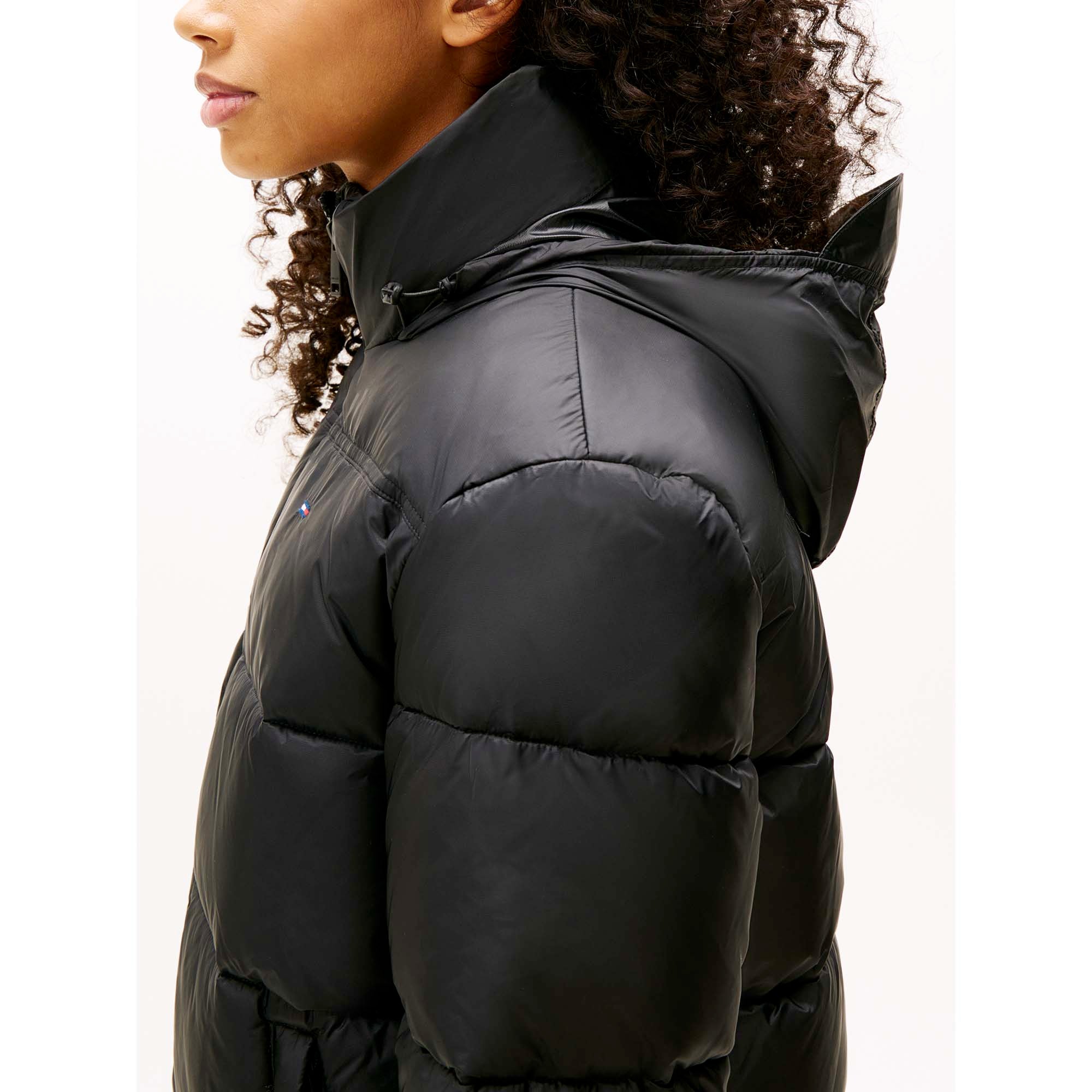 TJW_PCKBL_HOOD_ESS_PUFFER_EXT_DW0DW21619_BDS_Image_4