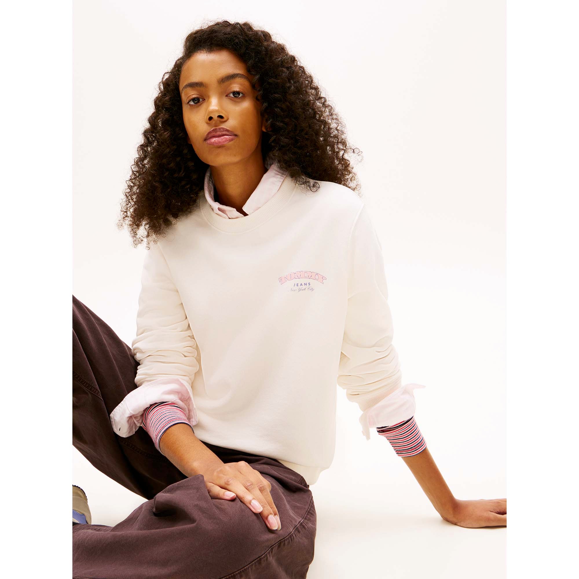 TJW_REG_DOLLAR_STACK_DW0DW22517_YBH_Image_4