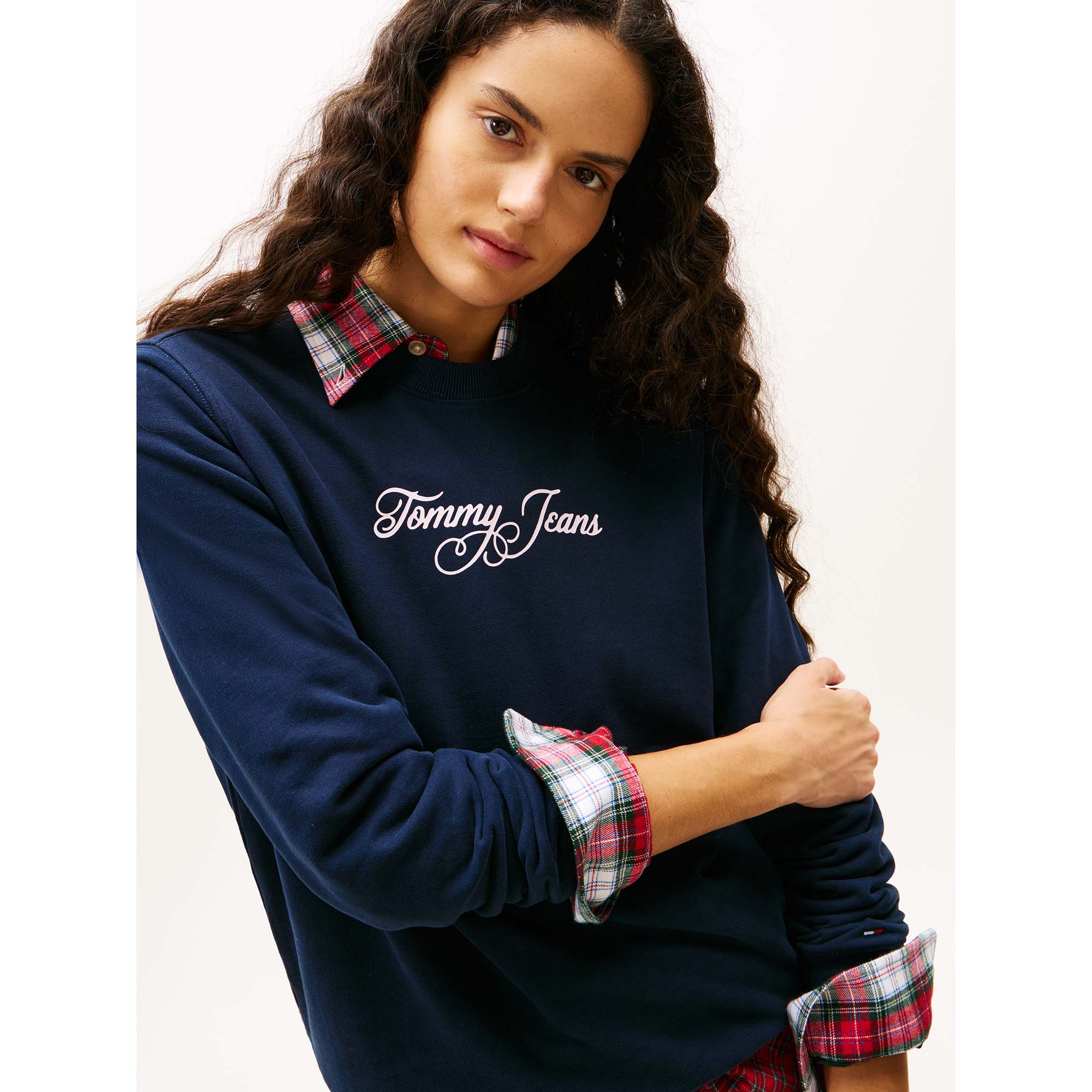 TJW_REG_ESS_LOGO_1_C_DW0DW21922_C1G_Image_4