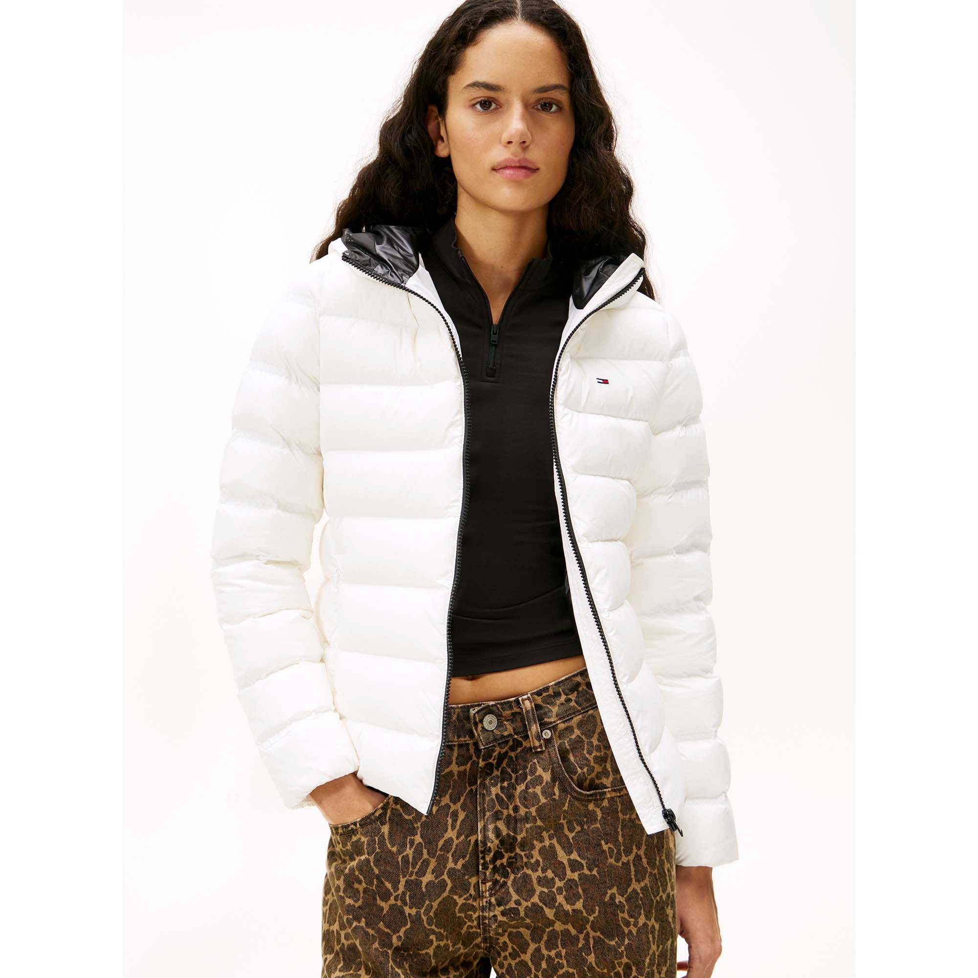 TJW_SLIM_HOOD_PRNT_D_DW0DW21617_YBL_Image_2