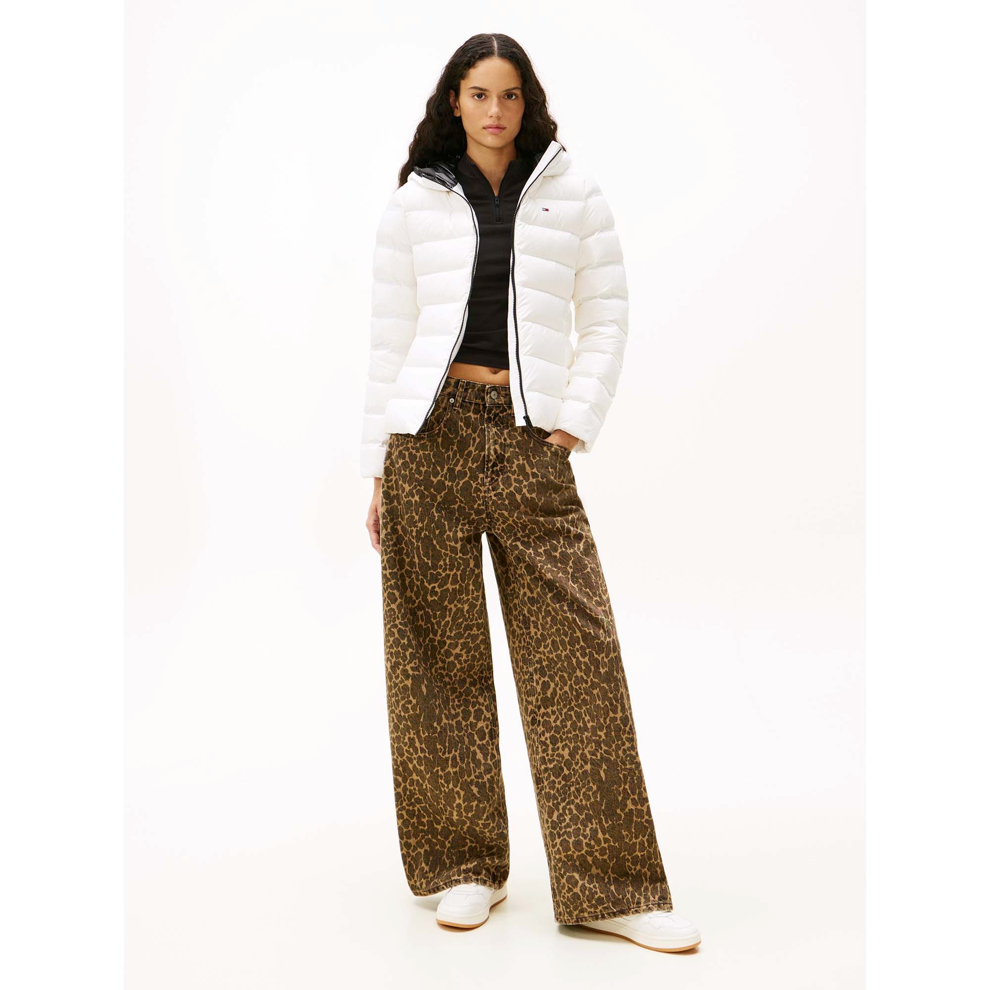 TJW_SLIM_HOOD_PRNT_D_DW0DW21617_YBL_Image_5