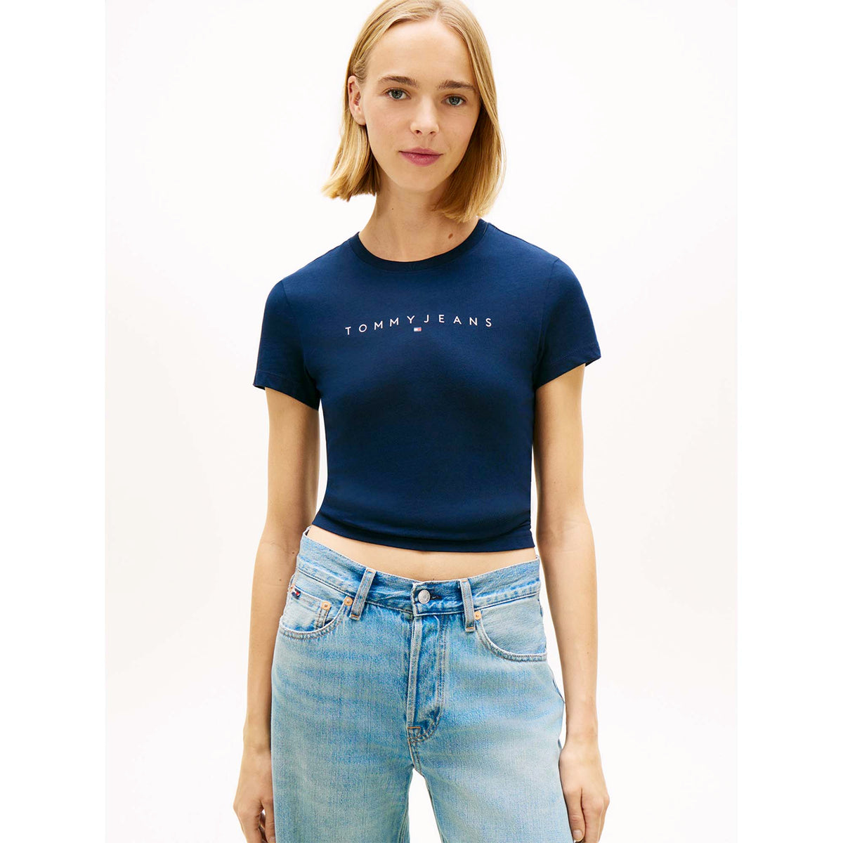 TJW_SLIM_LINEAR_TEE_DW0DW18398_0G0_Image_2