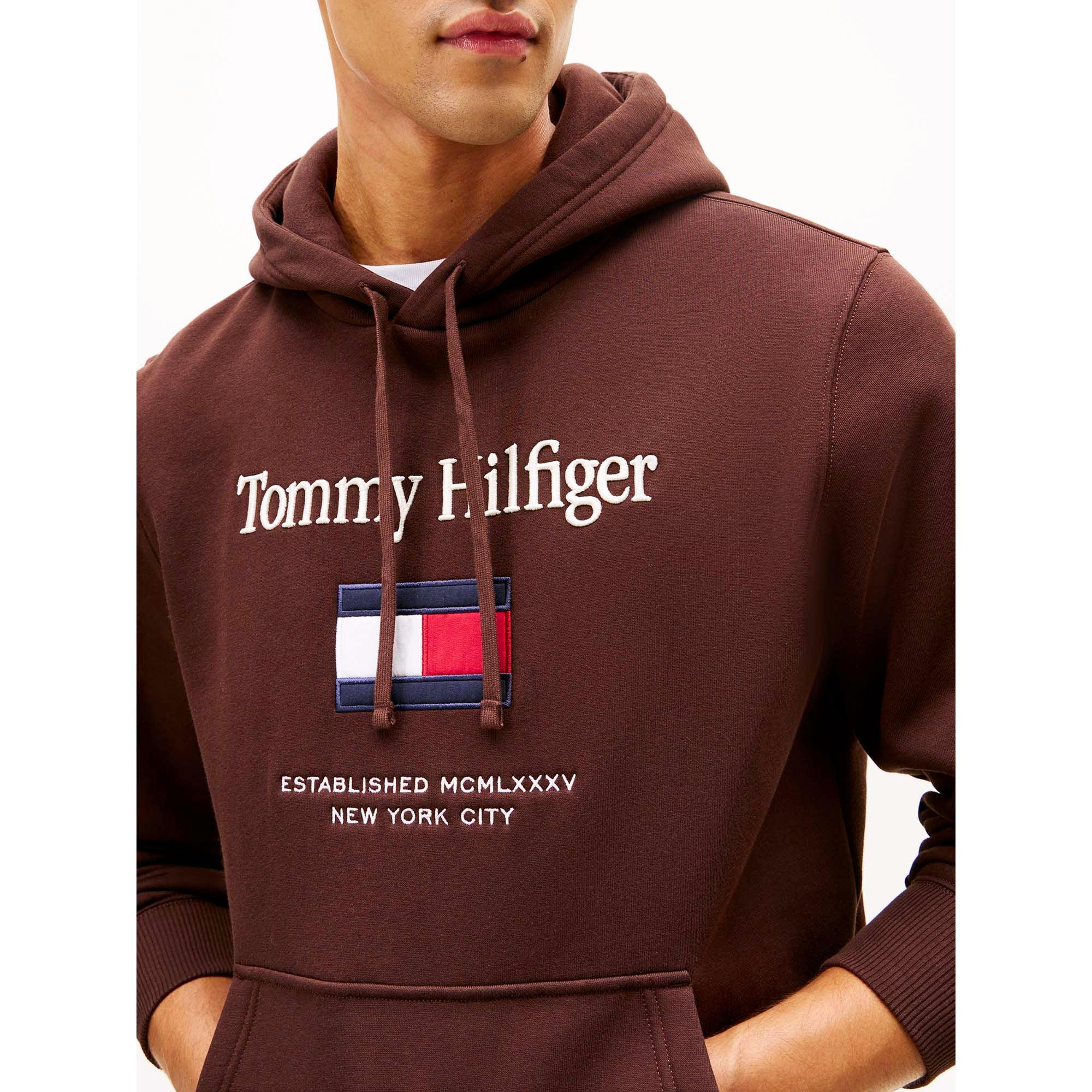 TOMMY_EMBRO_FLAG_HOO_MW0MW42735_HJT_Image_4