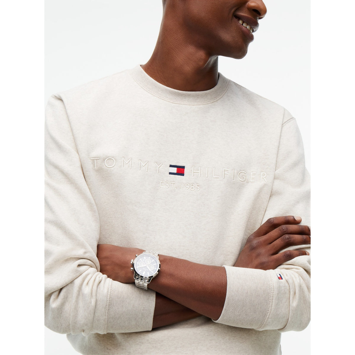 TOMMY_LOGO_SWEATSHIR_MW0MW11596_0F6_Image_4