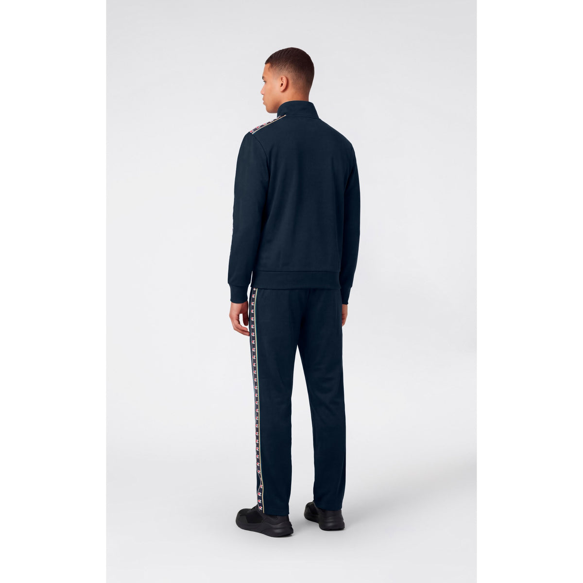 TRACKSUIT_222262_BS538_Image_3