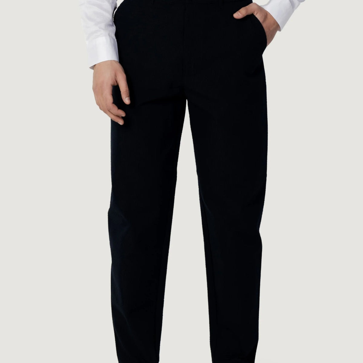 TROUSER_8NZP49ZNYZZ_1200_Image_2