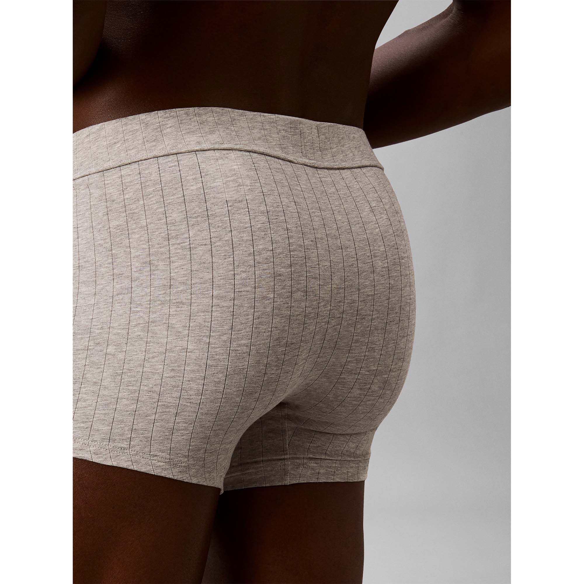 TRUNK_LV00NB4504_V8C_Image_4