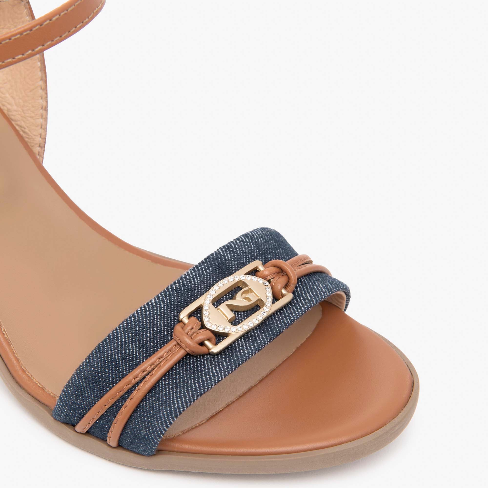 TTINTO_9_ARMENIA_COGNAC_TR_AULLA_COLTABACCO_E615880D_214_Image_3