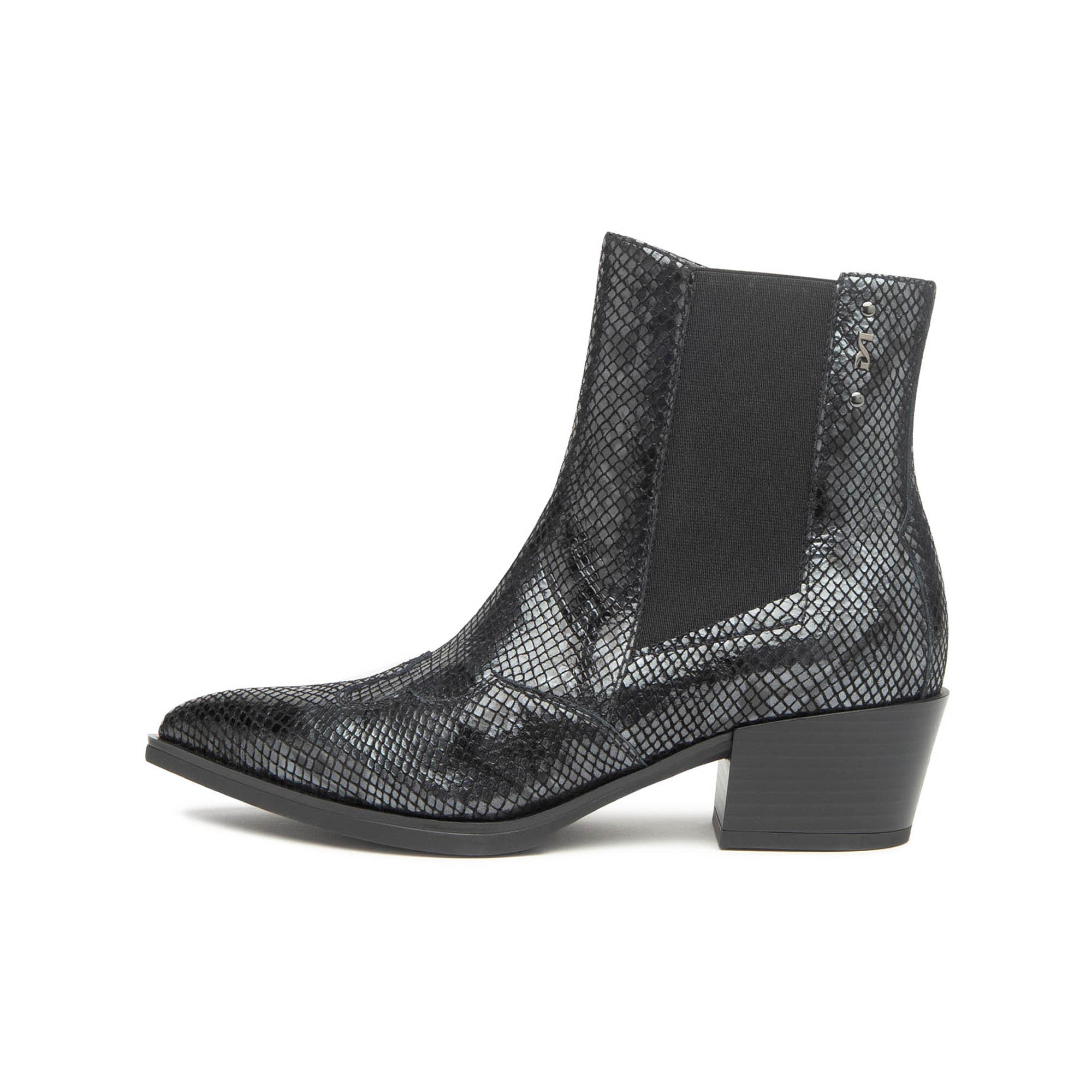 TURANDOT_TPU_BADIA_NERO_I513910D_712_Image_1