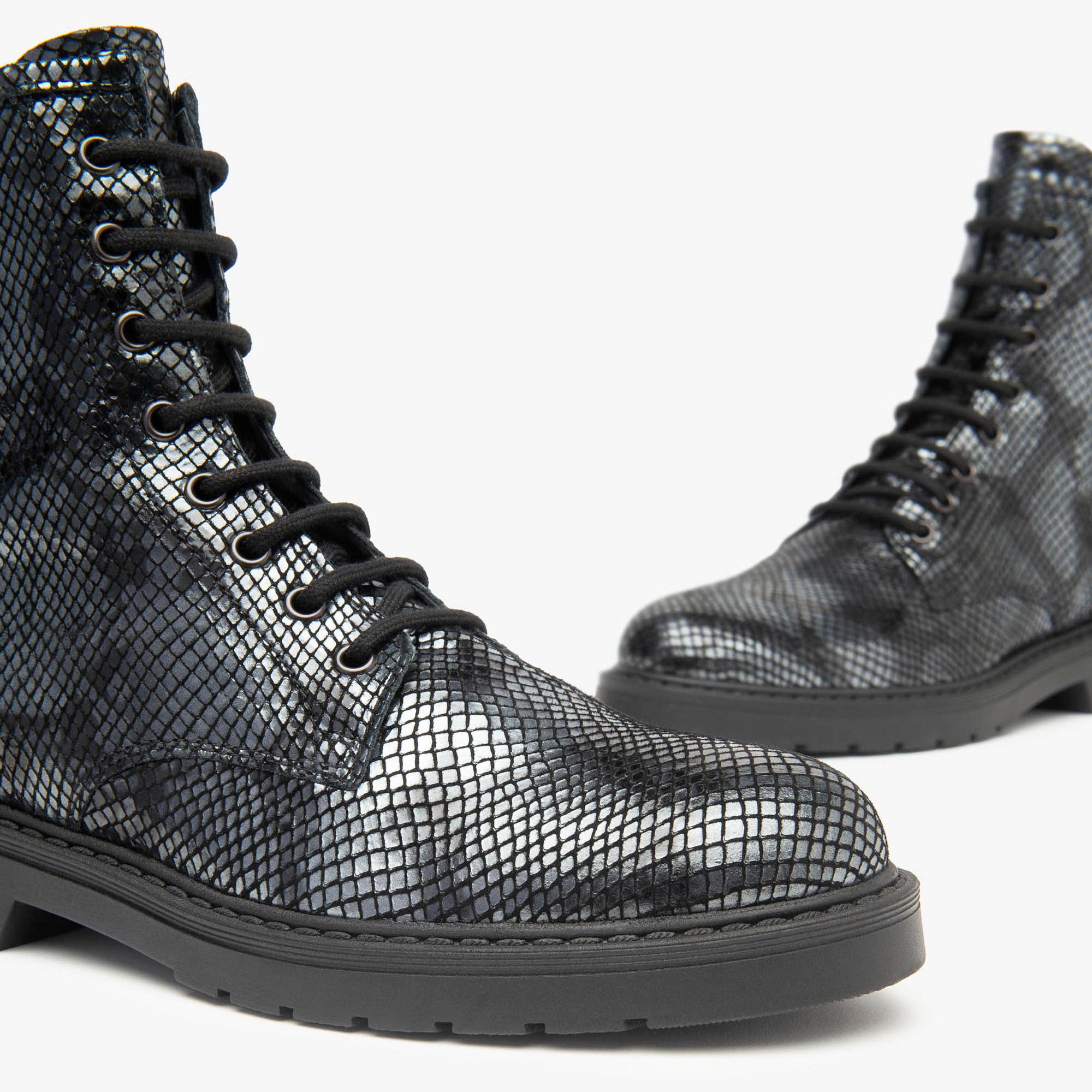 TURANDOT_TR_PADOVA_LIGHT_NERO_I513946D_712_Image_3