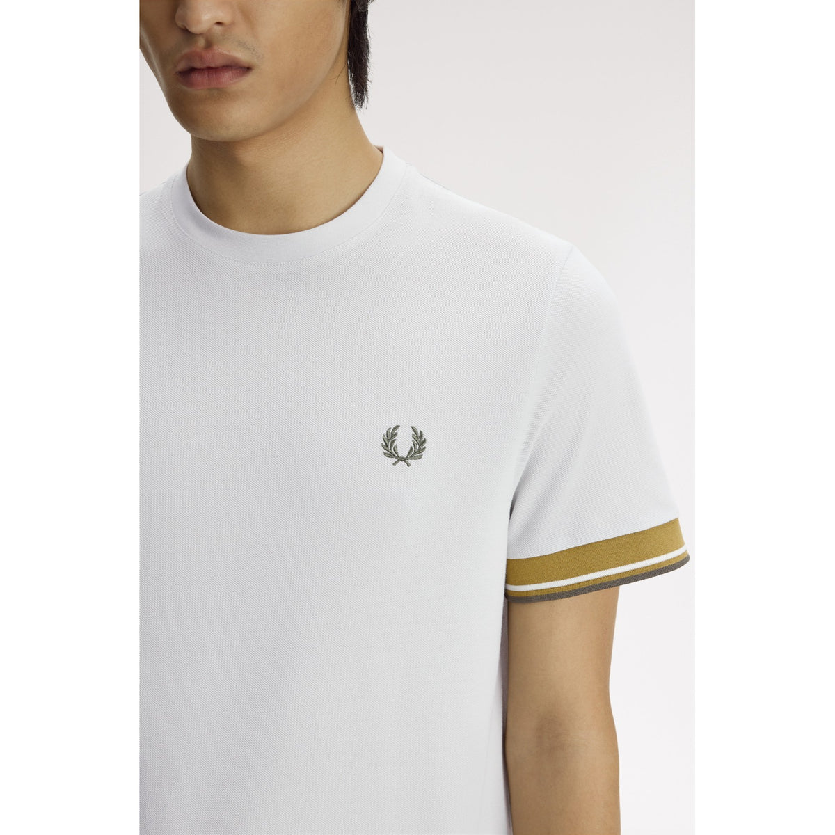 TWIN_TIPPED_CUFF_T-SHIRT_M2396_35C_Image_4