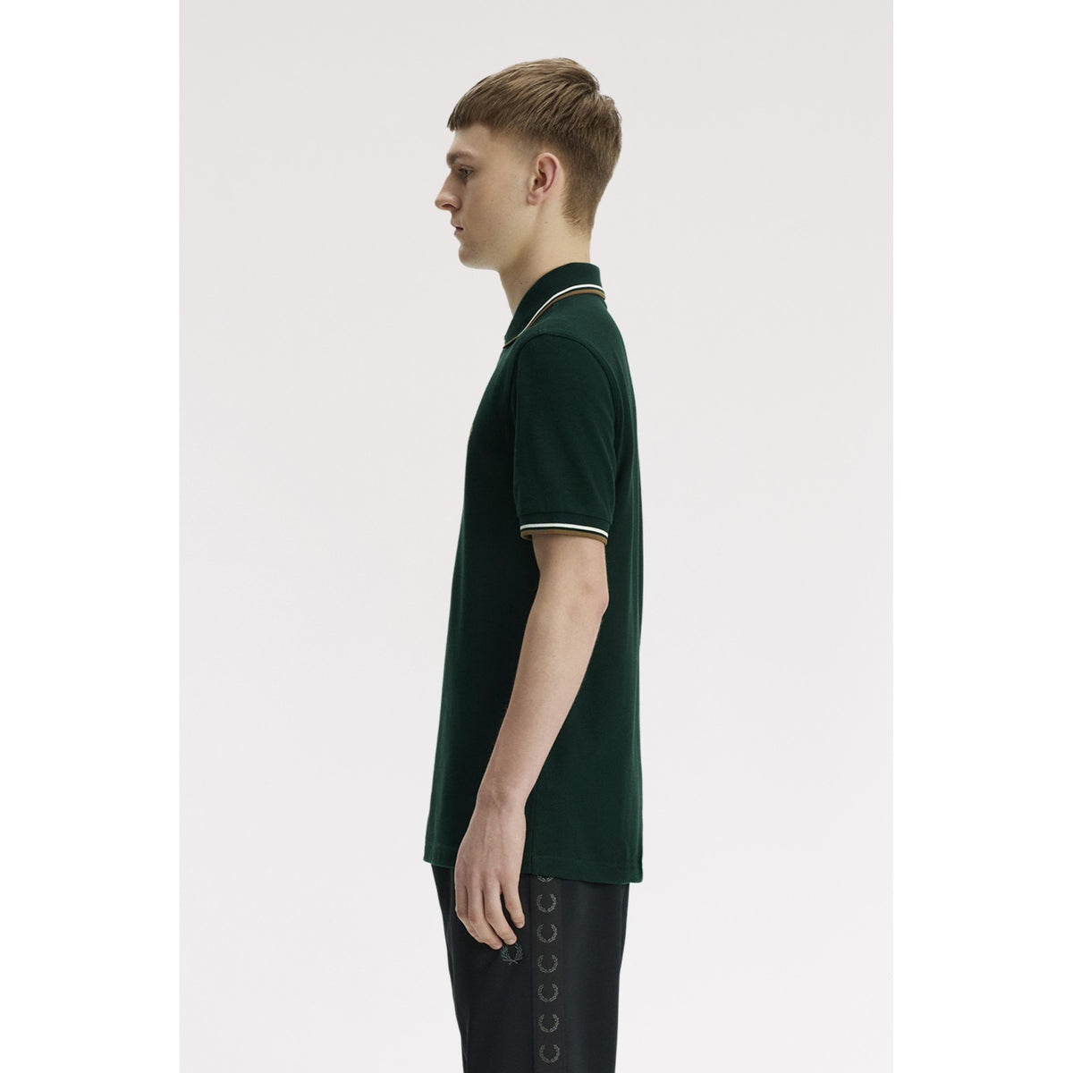 TWIN_TIPPED_FRED_PERRY_SHIRT_M3600_50D_Image_3