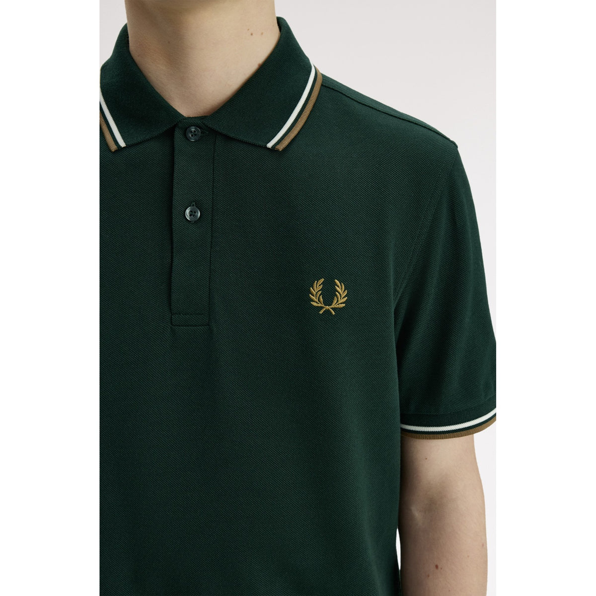 TWIN_TIPPED_FRED_PERRY_SHIRT_M3600_50D_Image_4