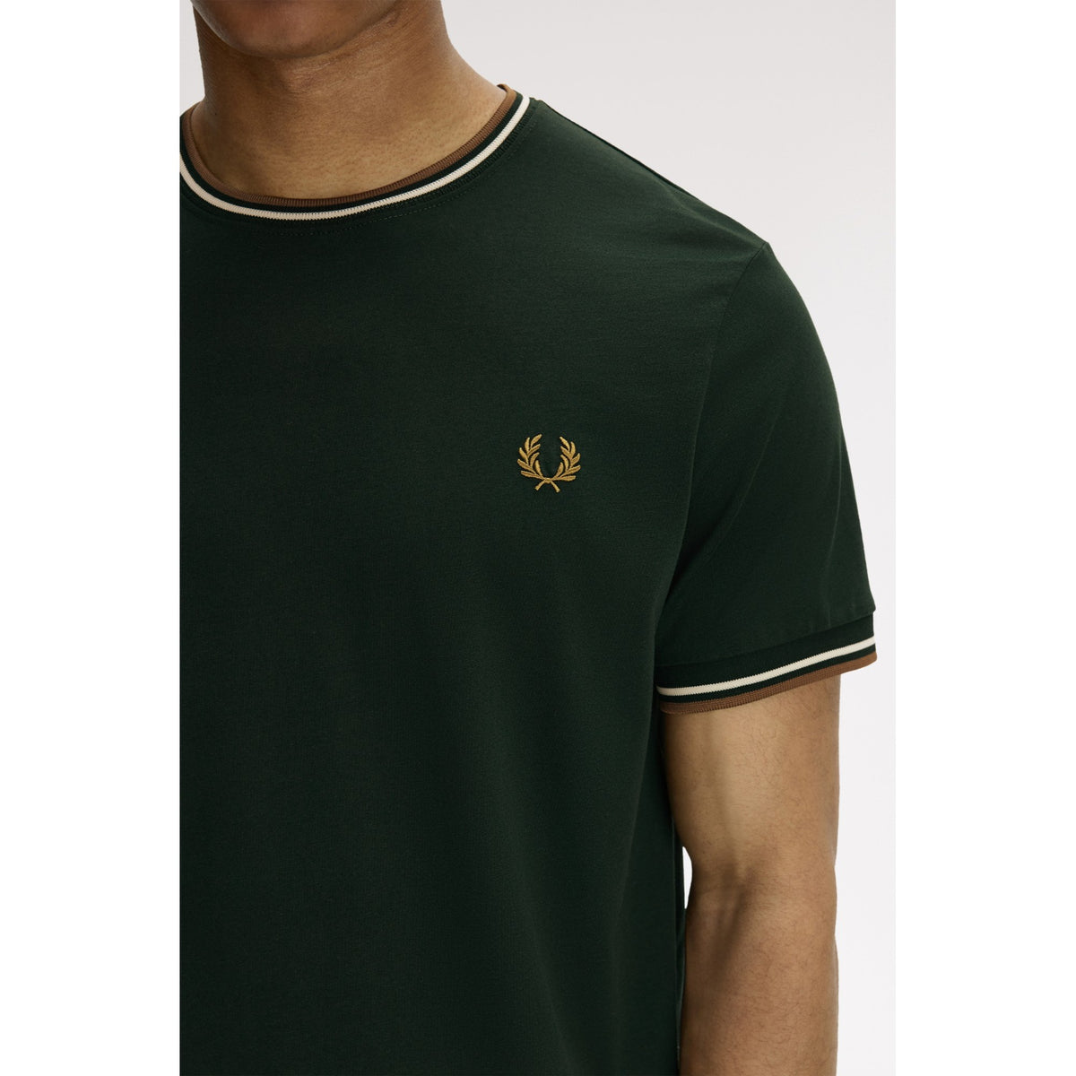 TWIN_TIPPED_T-SHIRT_M1588_50D_Image_5