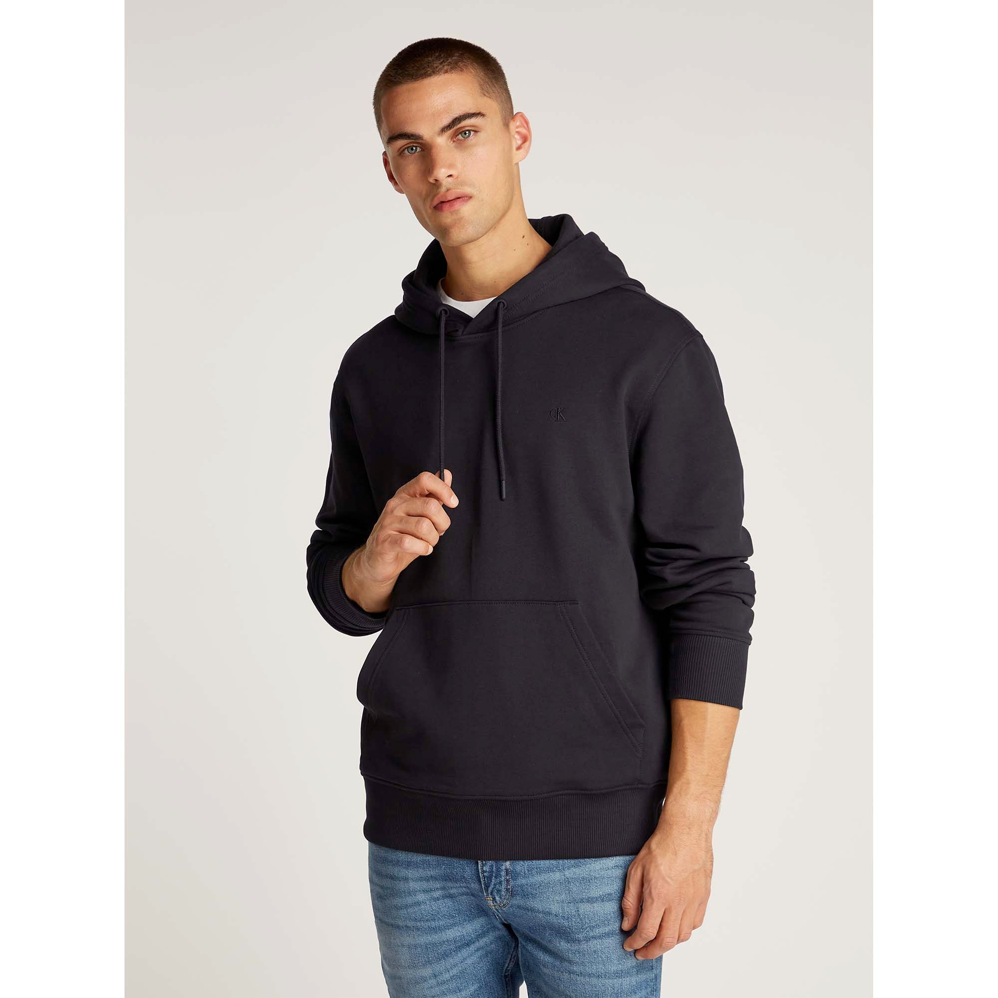 TYPEFACE_GRAPHIC_HOO_J30J327403_BEH_Image_3