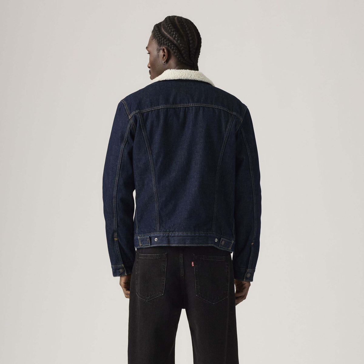 TYPE_3_SHERPA_TRUCKER_GIVE_IT_A_RINSE_SH_16365_0271_Image_4