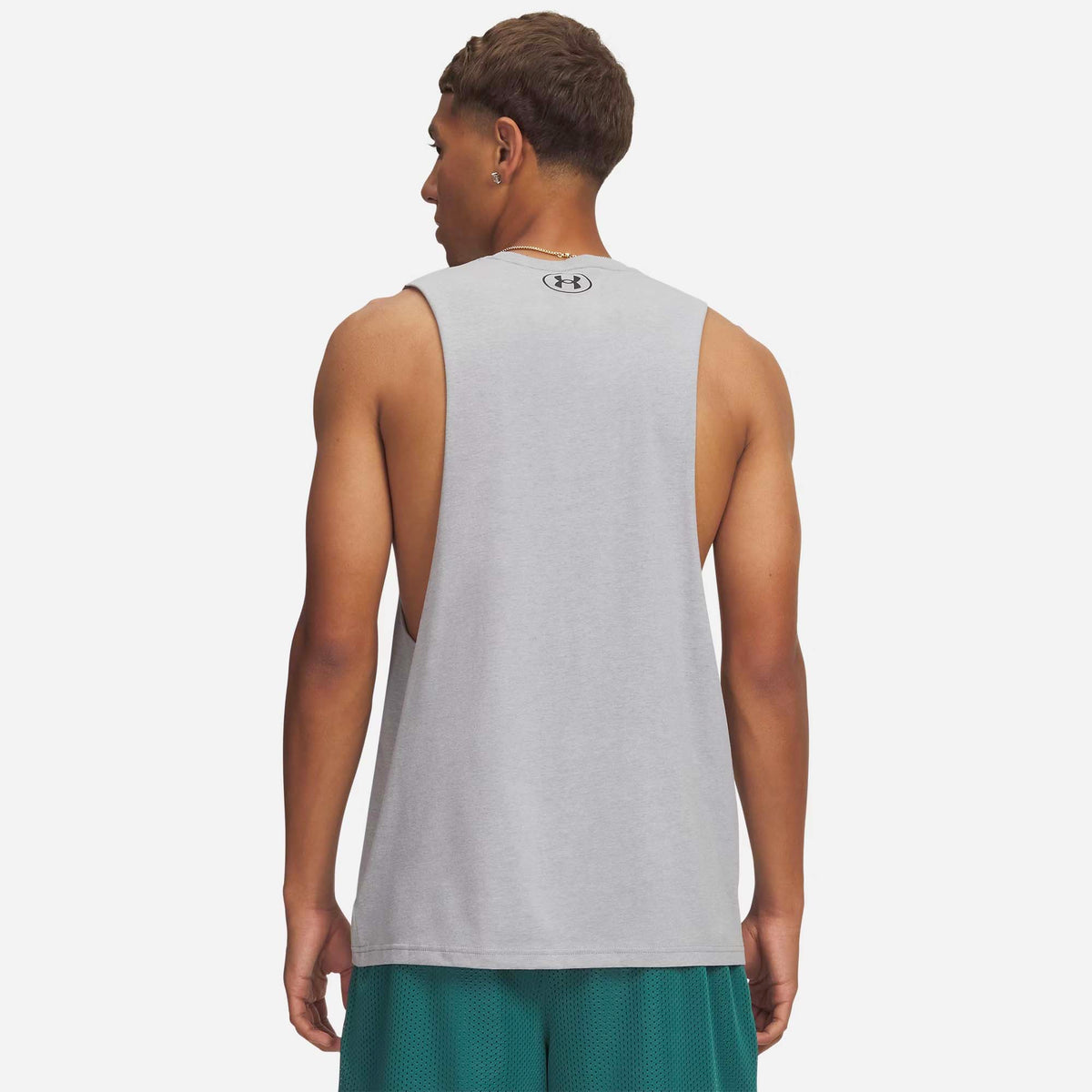 UA_LEFT_CHEST_CUT_OFF_TANK_771329286_035_Image_3