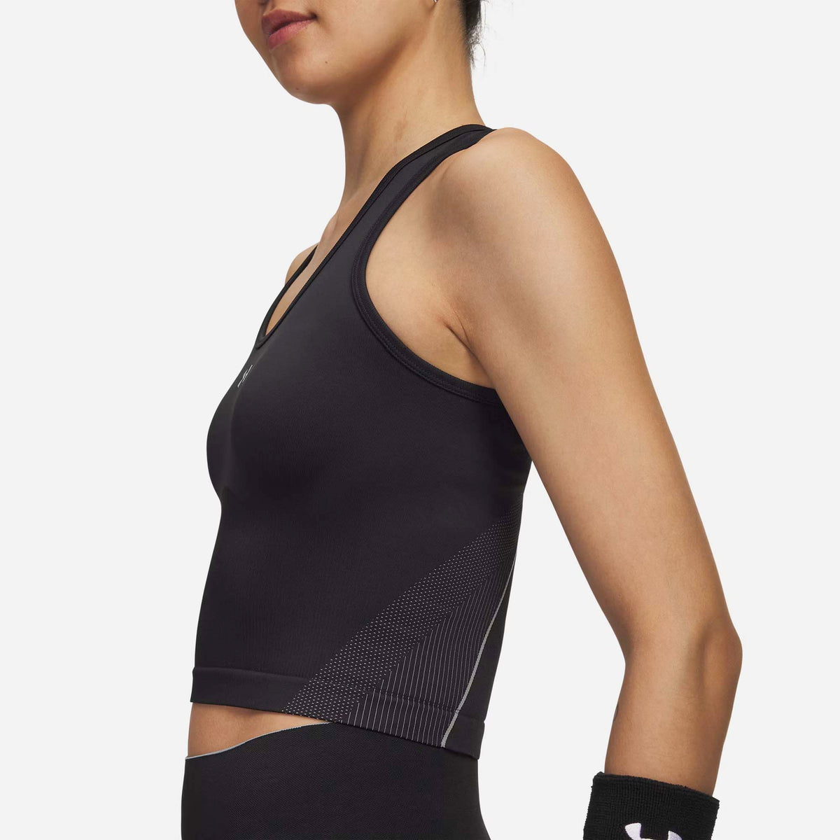 UA_VANISH_SEAMLESS_TANK_776000640_004_Image_4