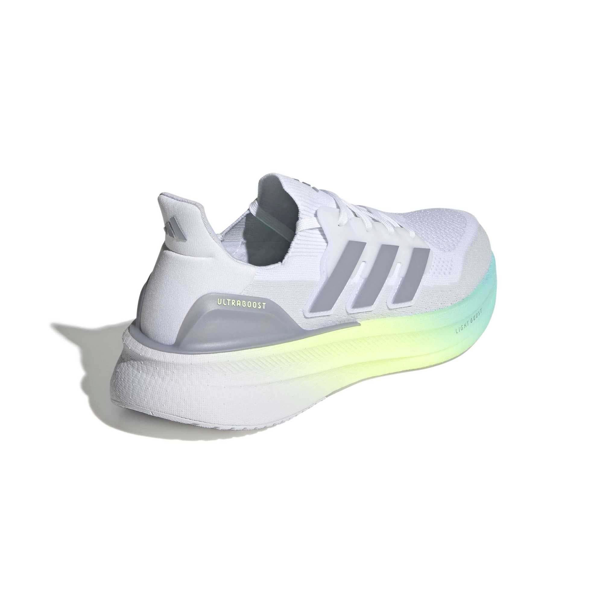 ULTRABOOST_5_KJ3584_FTWWHTH_Image_4