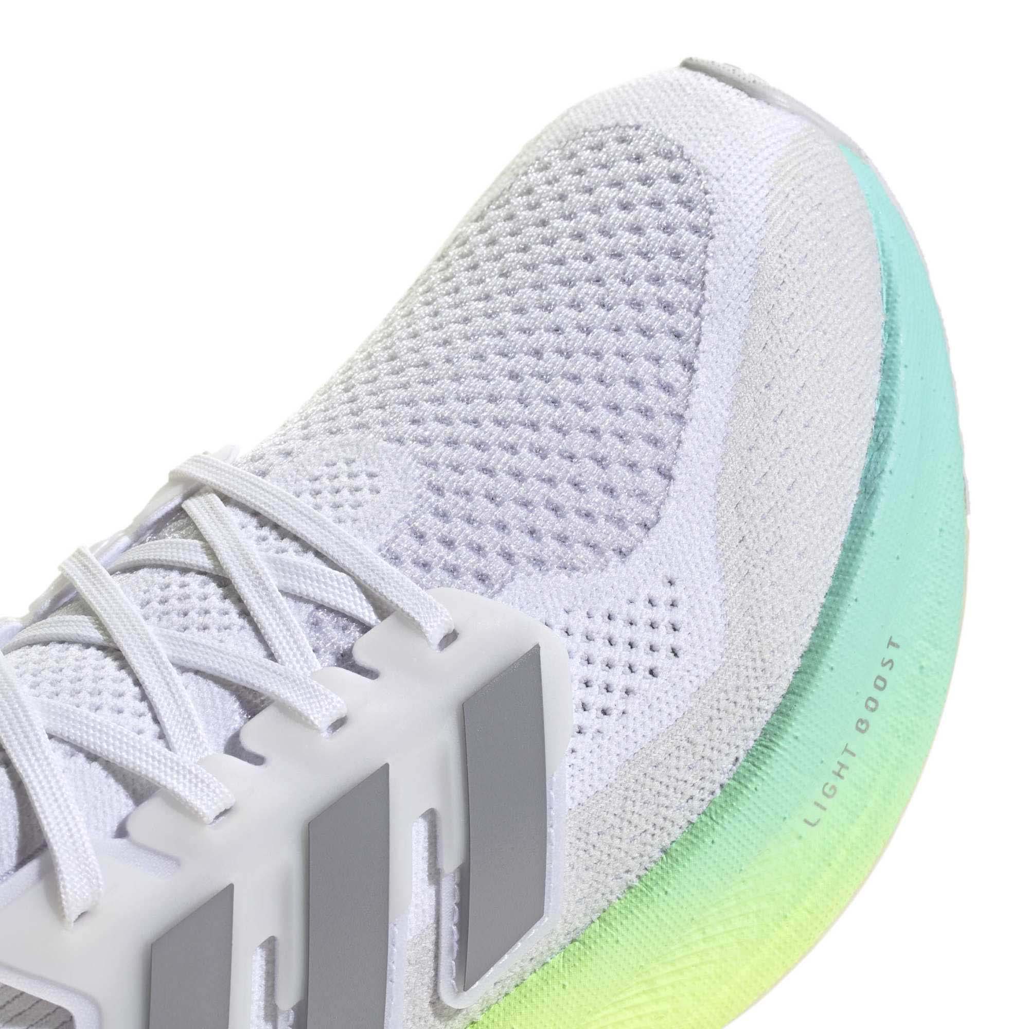 ULTRABOOST_5_KJ3584_FTWWHTH_Image_7