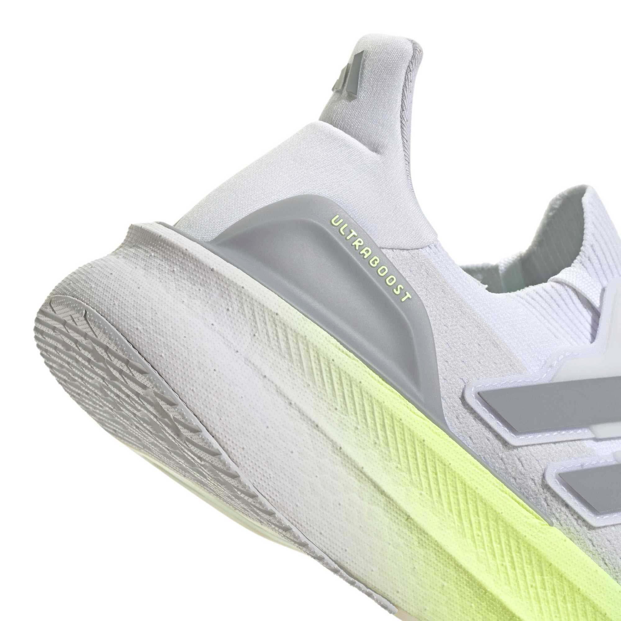 ULTRABOOST_5_KJ3584_FTWWHTH_Image_8
