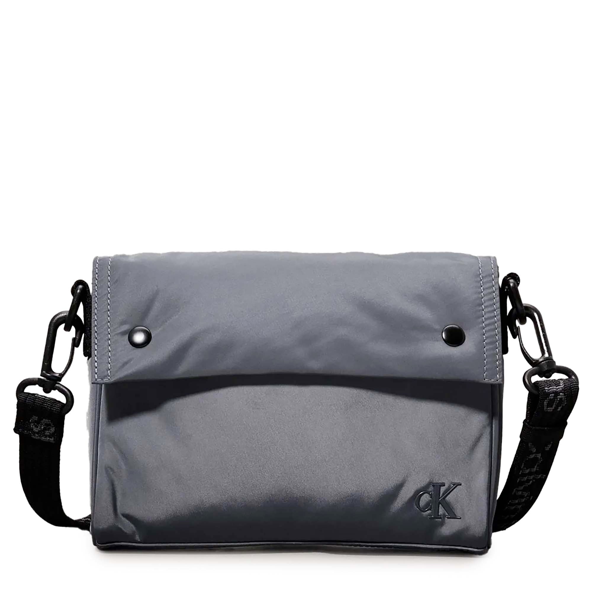 ULTRALIGHT_SLIM_FLAP_BAG_NY_K50K512159_CKP_Image_1