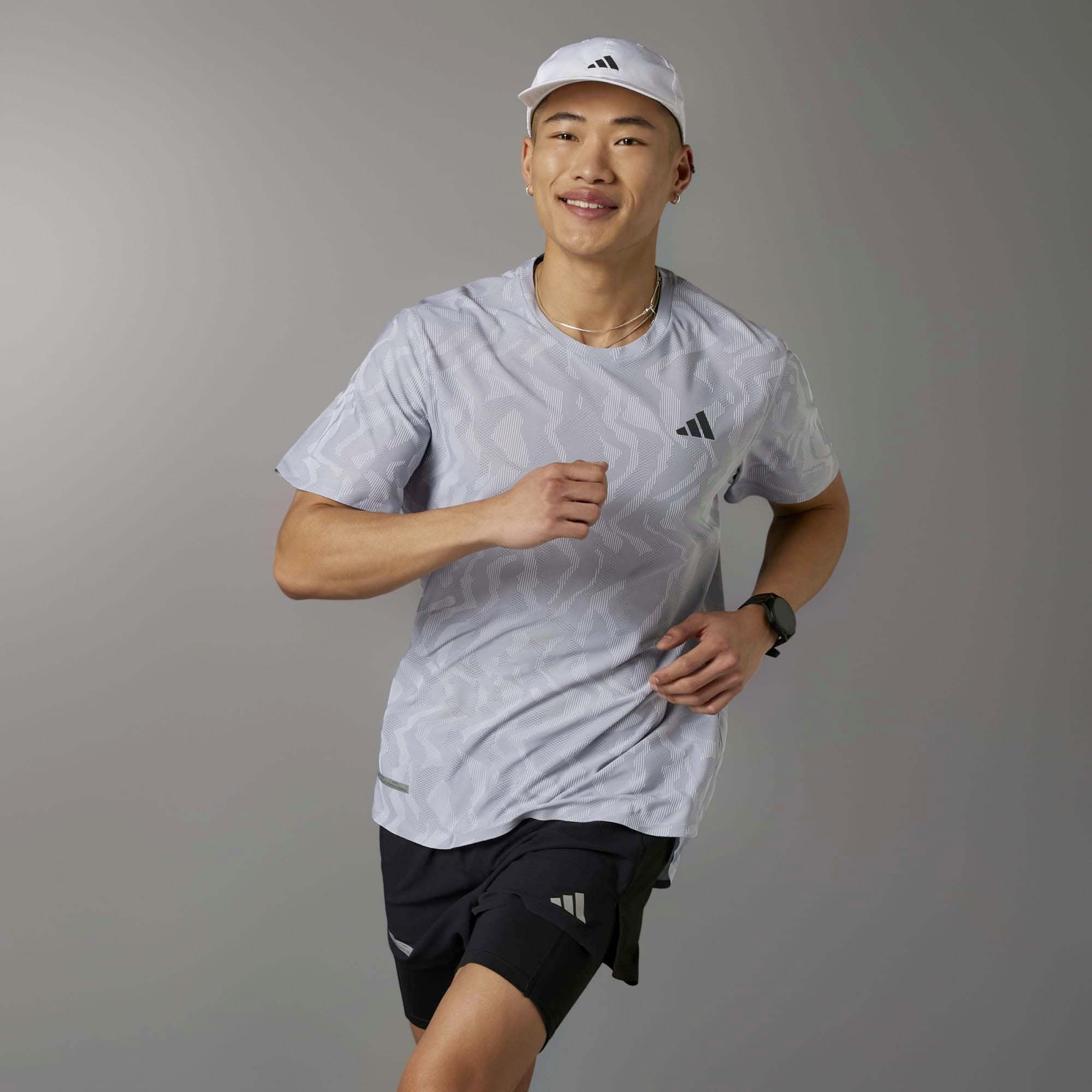 ULT_EGNRD_TEE_IY0722_HALSIL_Image_2