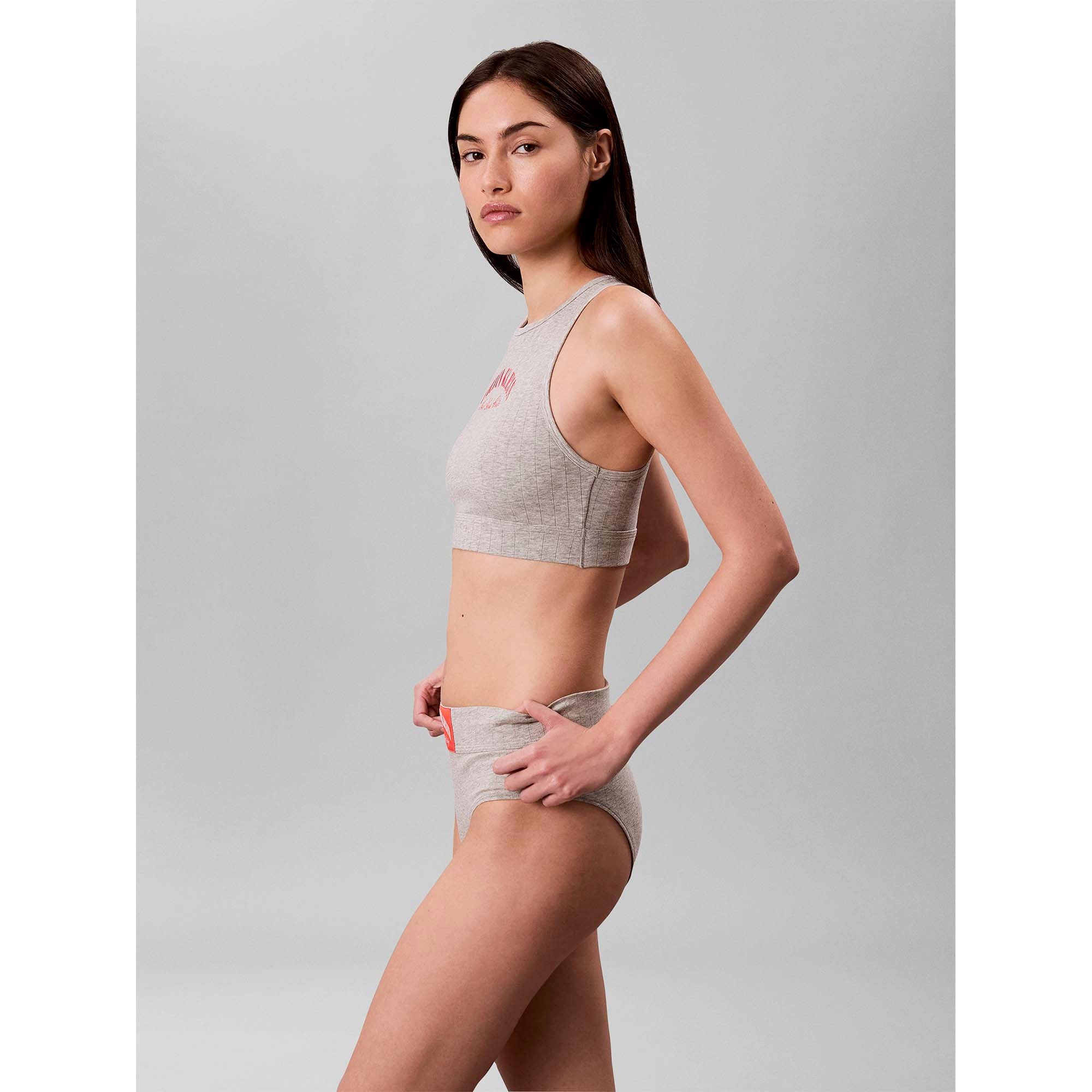 UNLINED_BRALETTE_LV00QF8707_P7A_Image_3