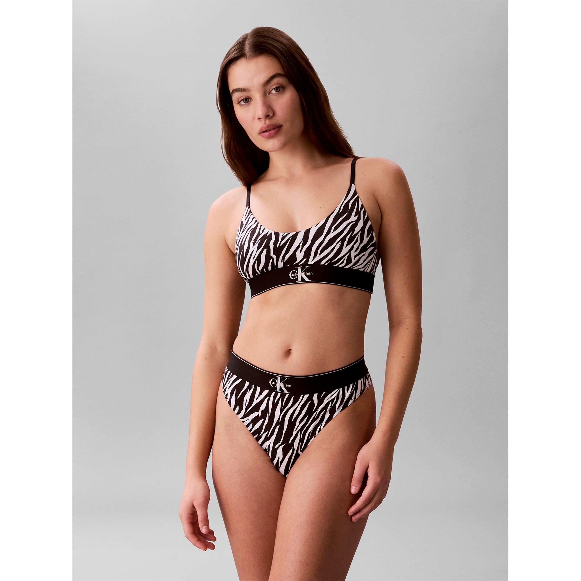 UNLINED_BRALETTE_LV00QF8814_Y3D_Image_2