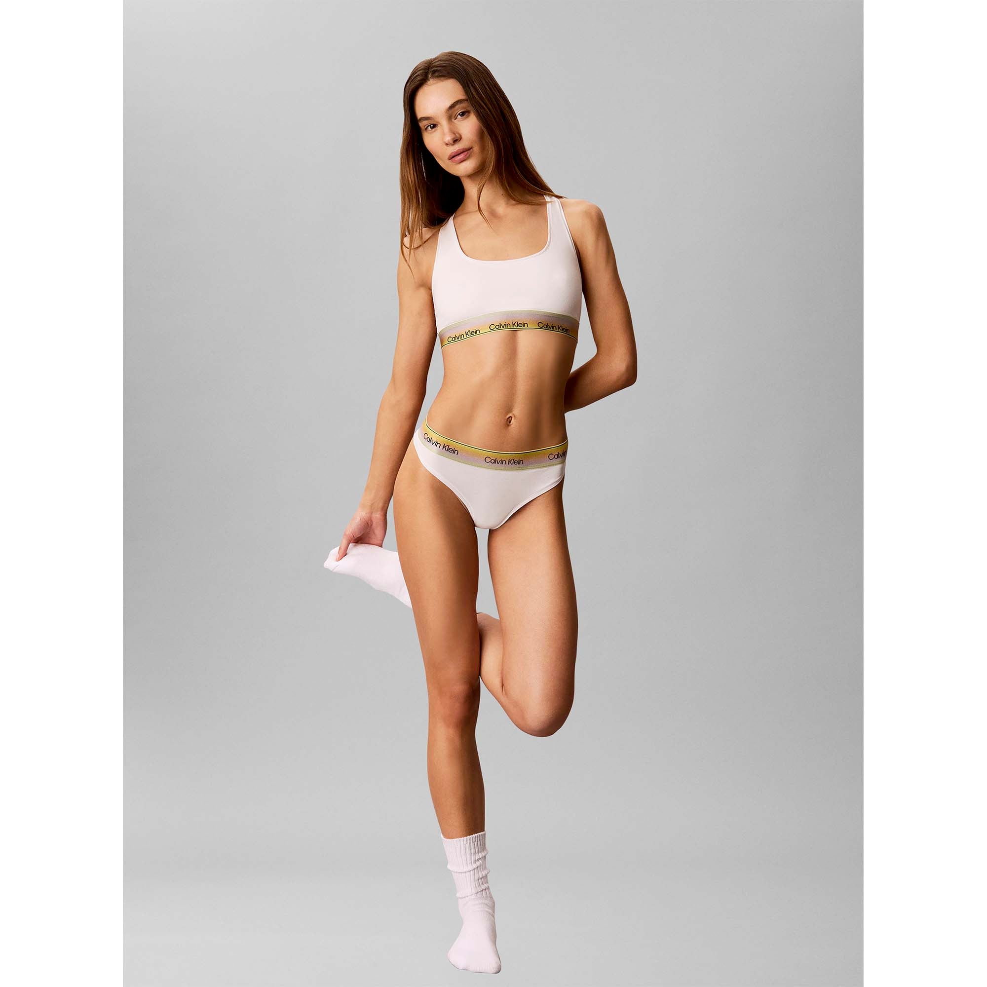 UNLINED_BRALETTE_LV00QF8857_100_Image_5